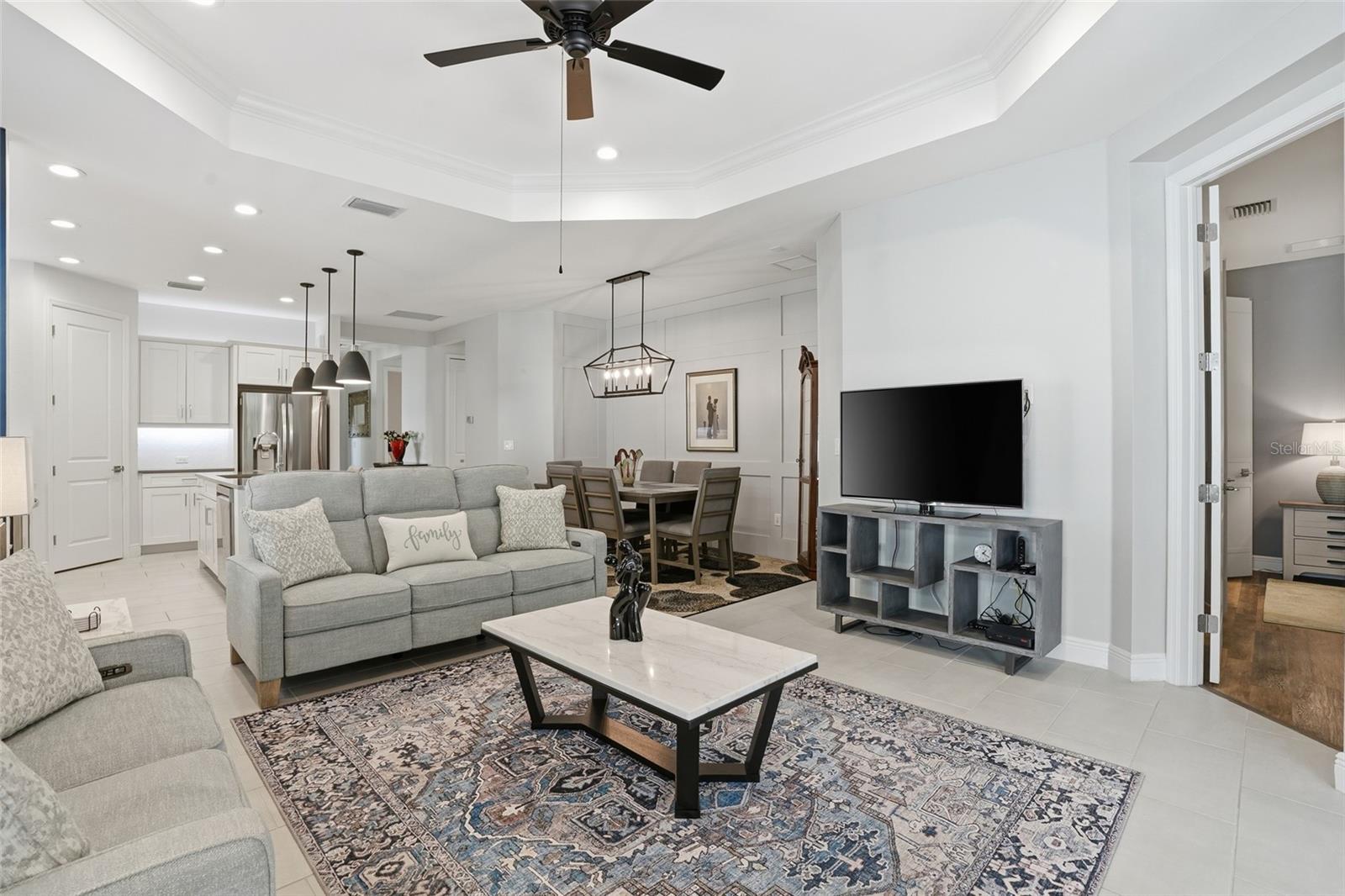 Image 9 of 39 For 11655 Solano Drive