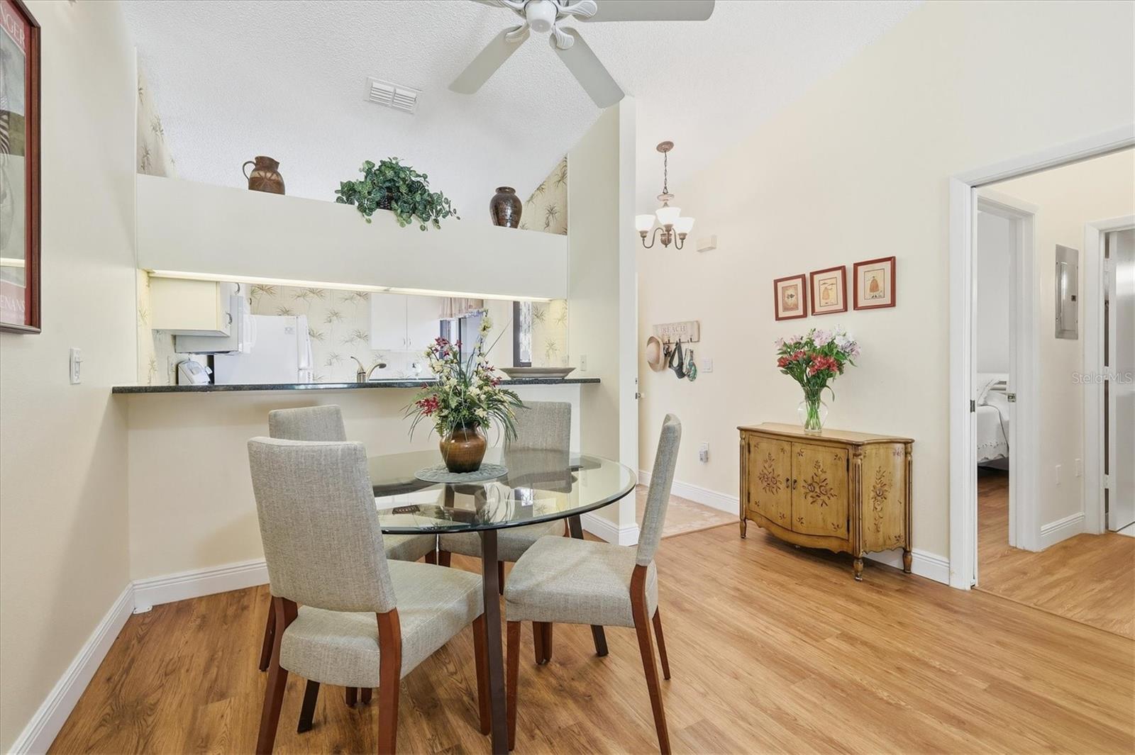 Image 12 of 33 For 2906 Oak Lane