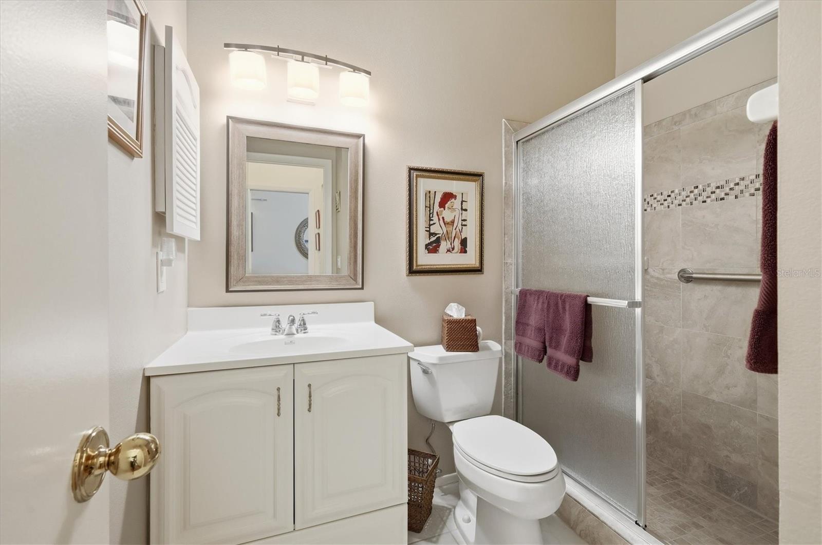 Image 19 of 33 For 2906 Oak Lane