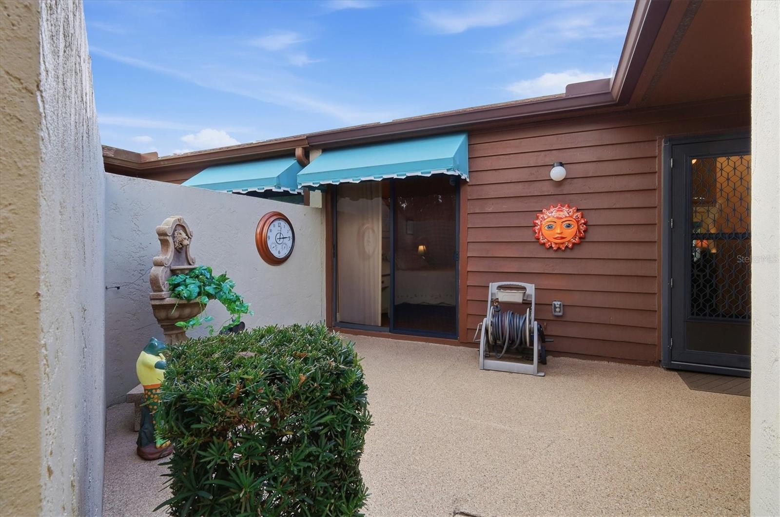 Image 4 of 33 For 2906 Oak Lane