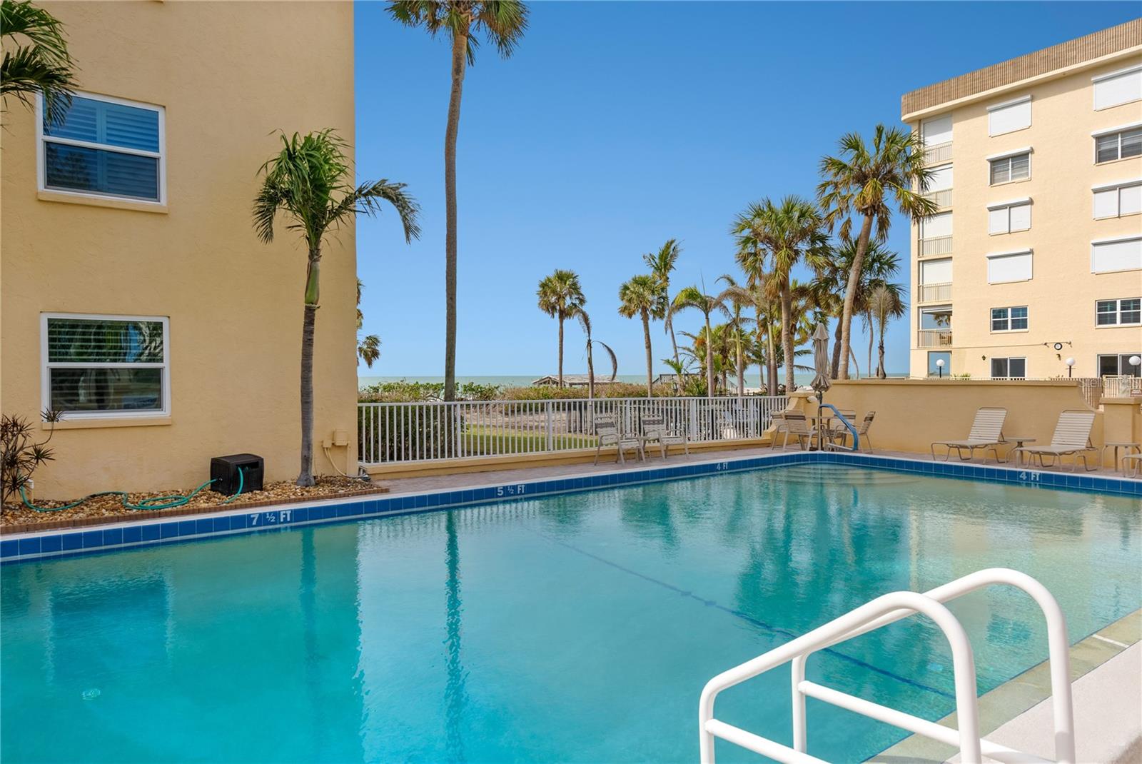 Image 26 of 34 For 4311 Gulf Of Mexico Drive 501