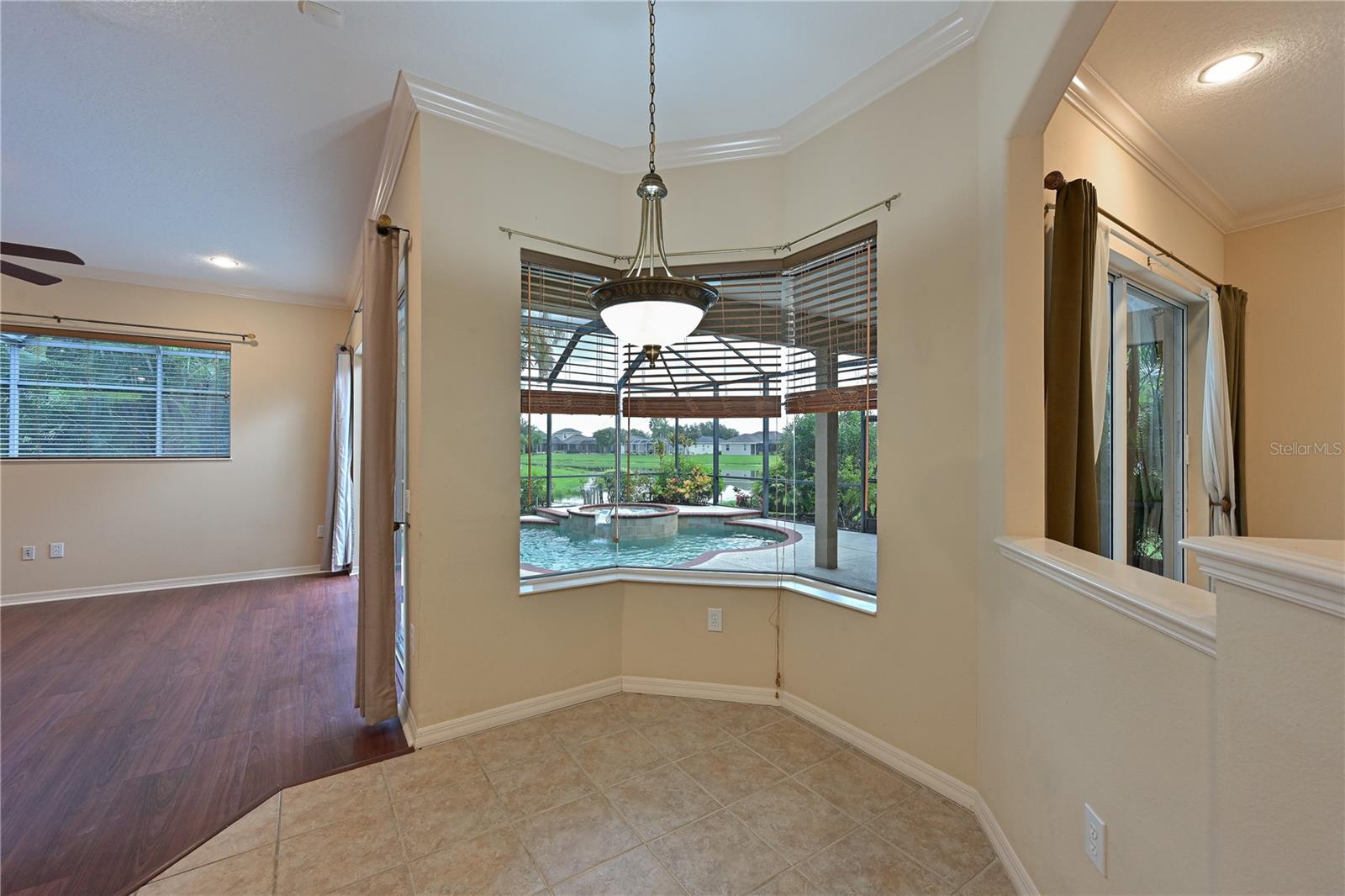 Image 9 of 41 For 348 Snapdragon Loop