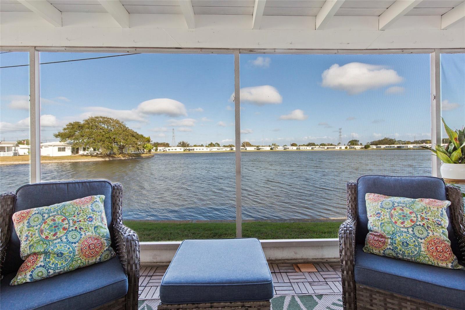 Image 16 of 22 For 9785 Mainlands Boulevard W 1-b