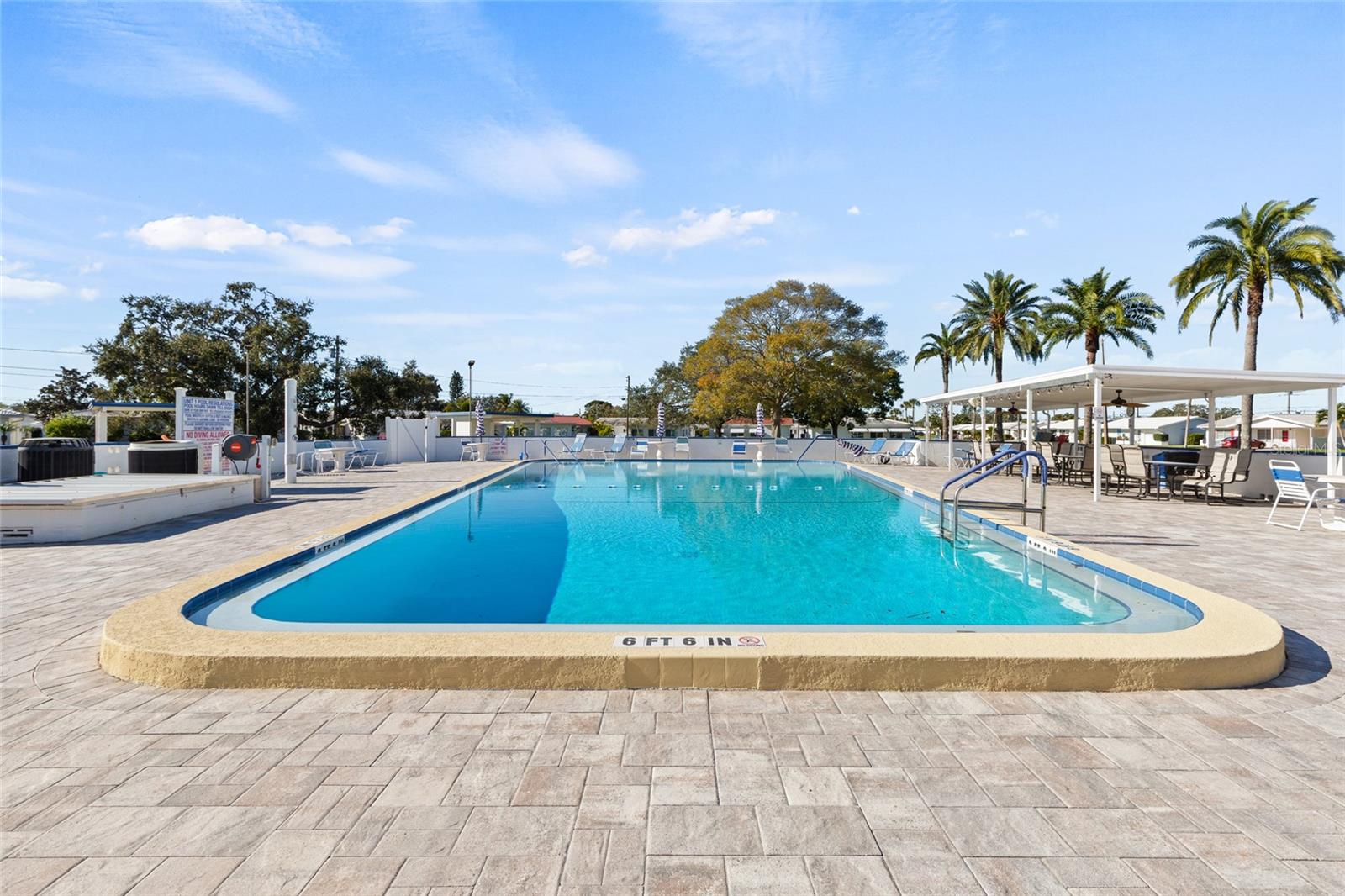 Image 19 of 22 For 9785 Mainlands Boulevard W 1-b