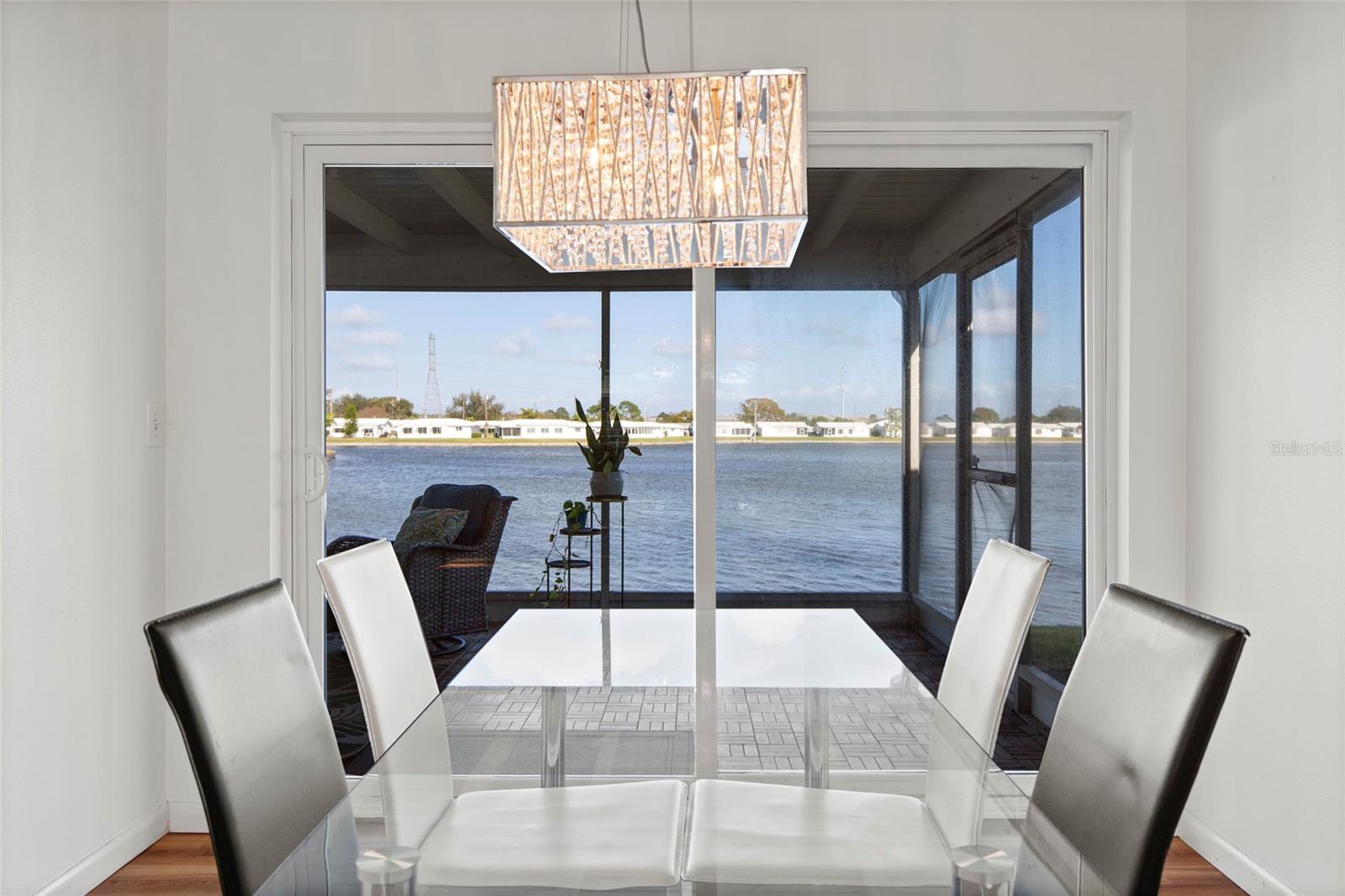 Image 6 of 22 For 9785 Mainlands Boulevard W 1-b