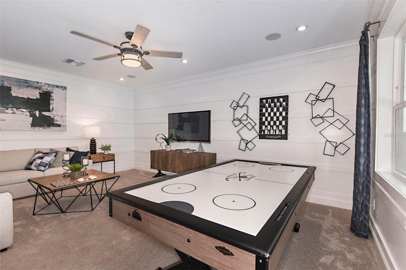 Image 32 of 100 For 8572 Snowfall Street