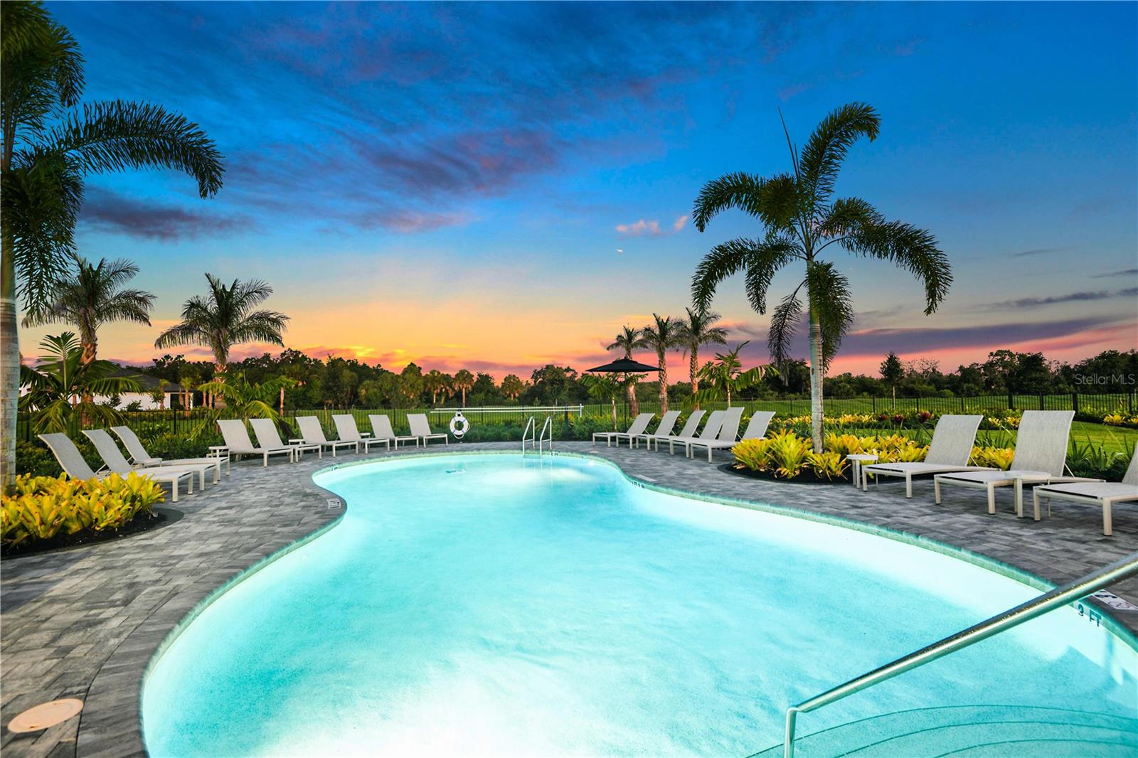 Image 63 of 100 For 8572 Snowfall Street