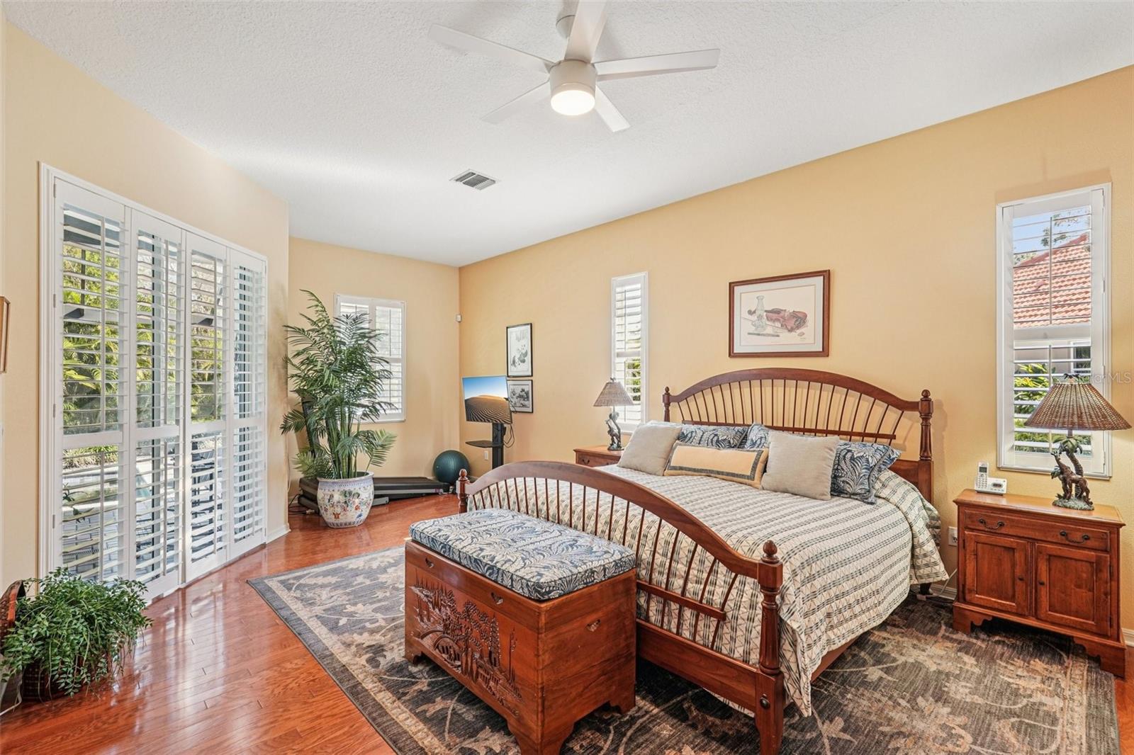 Image 19 of 68 For 417 Huntridge Drive