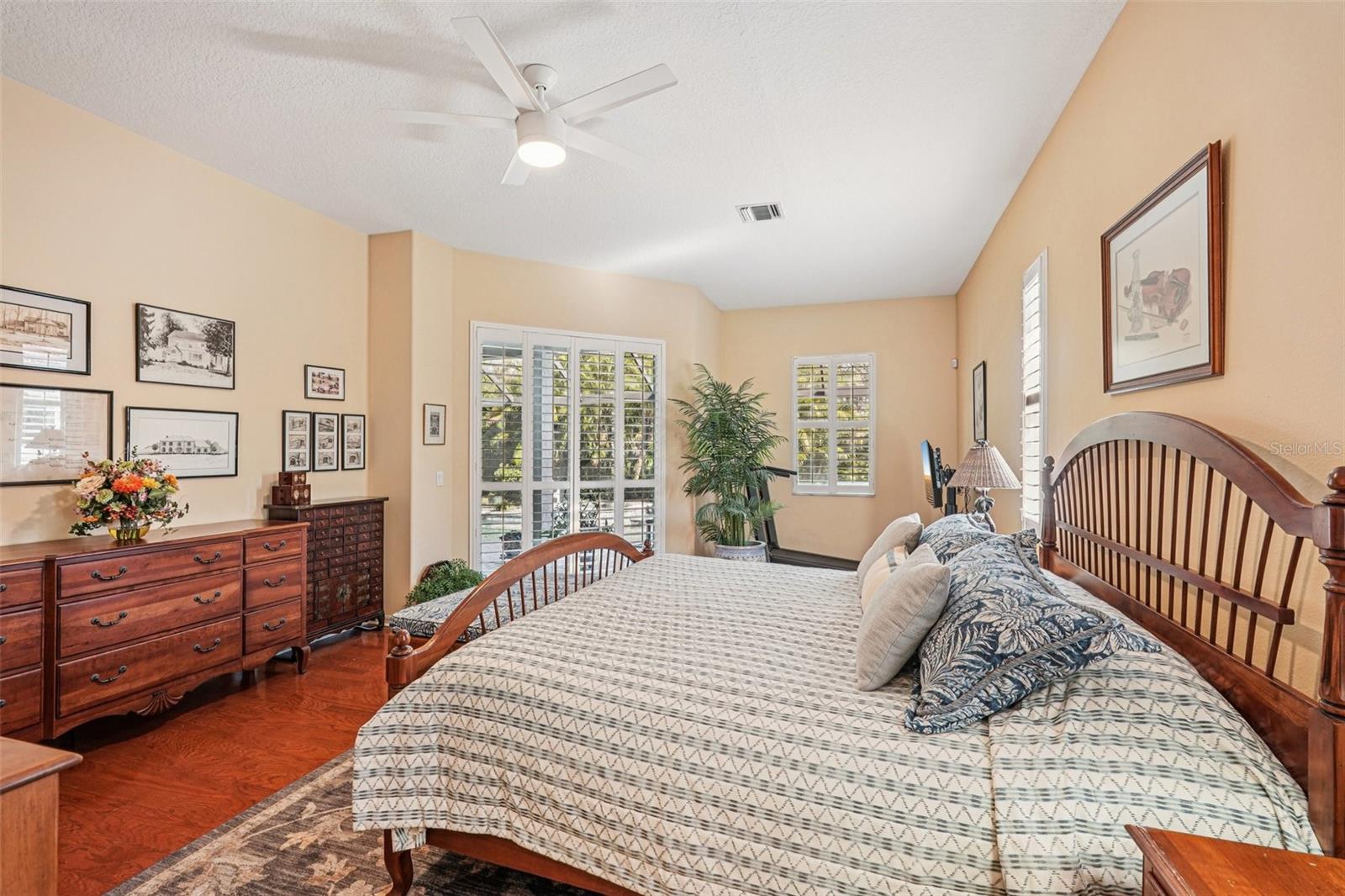 Image 21 of 68 For 417 Huntridge Drive