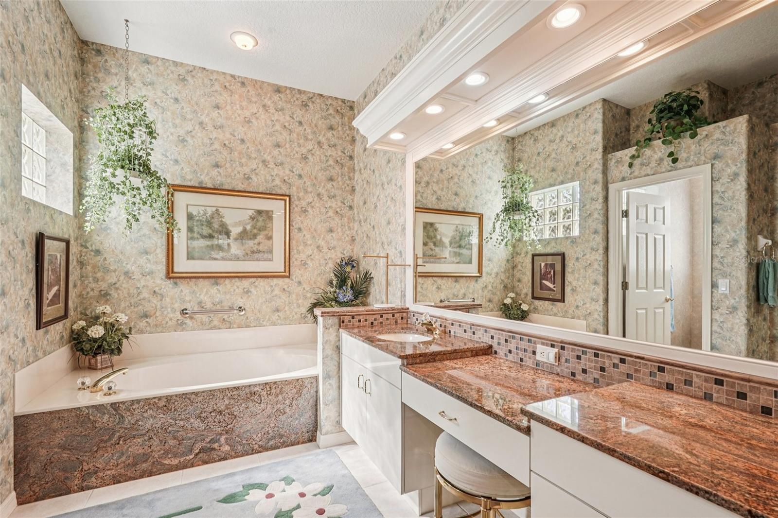 Image 23 of 68 For 417 Huntridge Drive