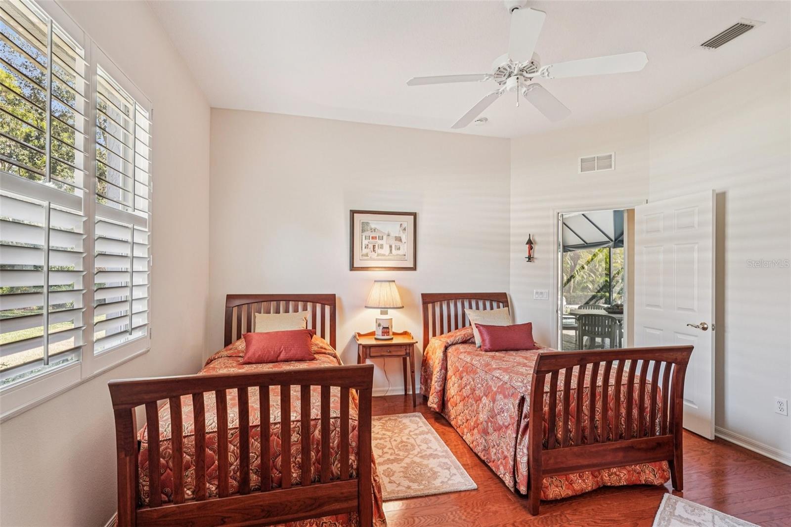 Image 27 of 68 For 417 Huntridge Drive