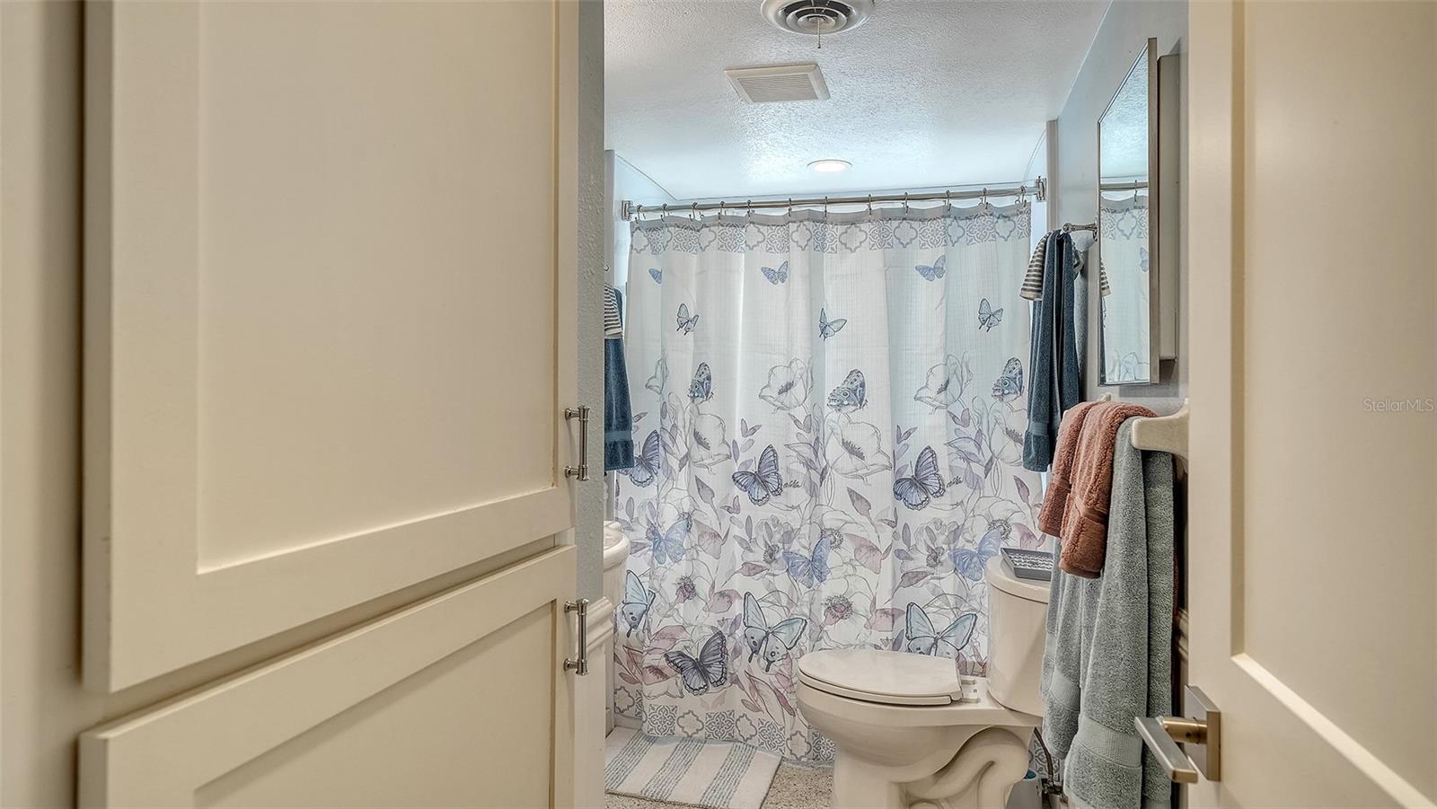 Image 17 of 55 For 817 Harbor Drive S