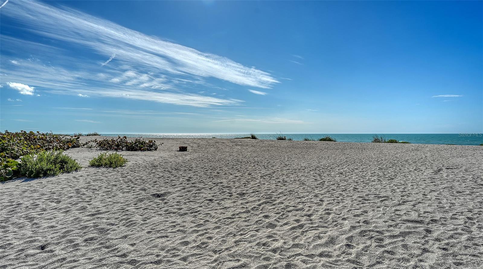 Image 34 of 55 For 817 Harbor Drive S