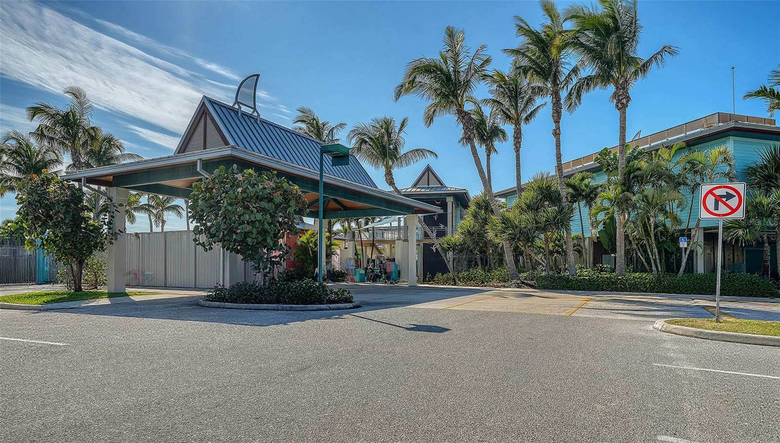 Image 36 of 55 For 817 Harbor Drive S