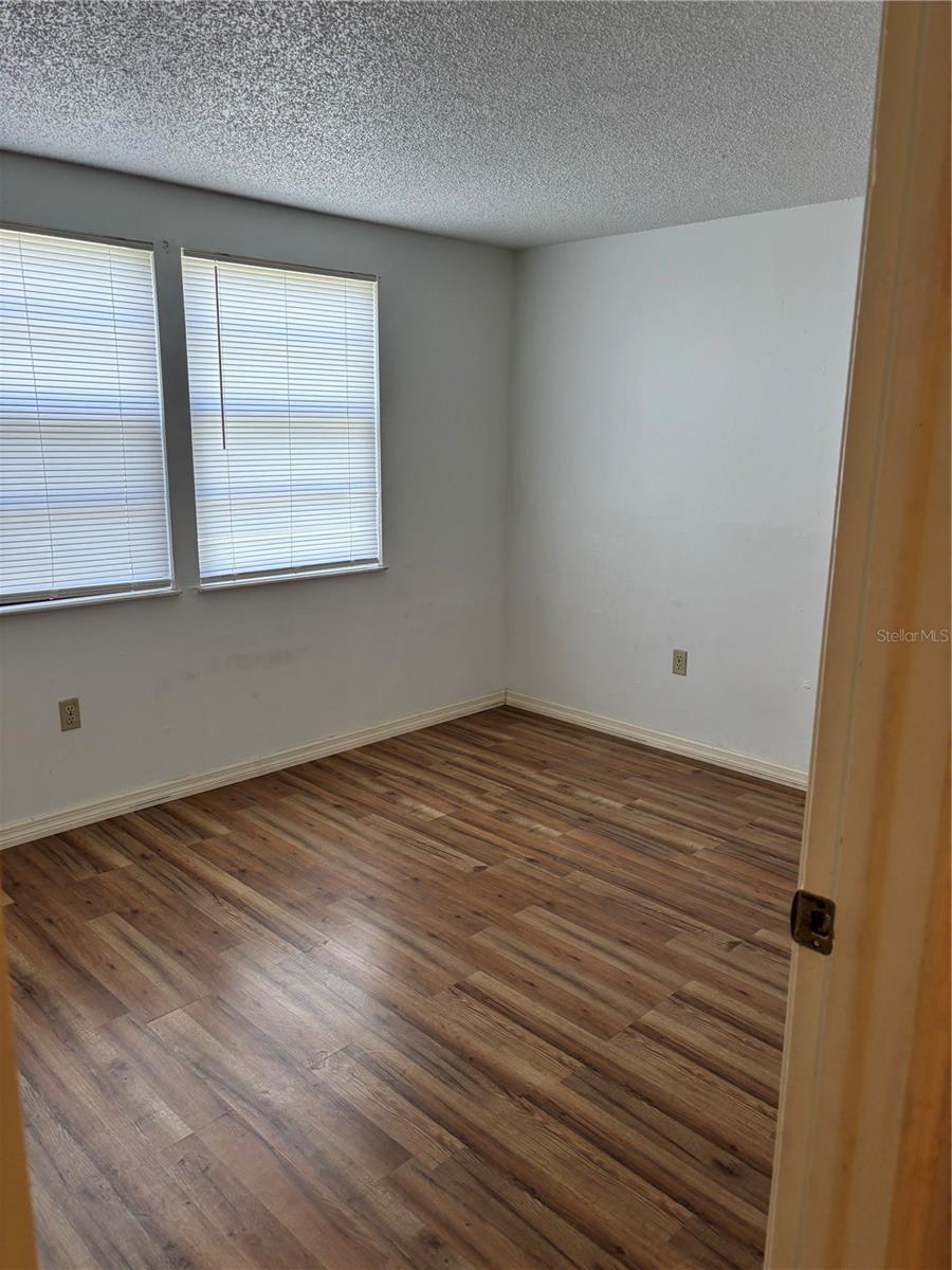 Image 16 of 21 For 5026 Water Oak Drive 104