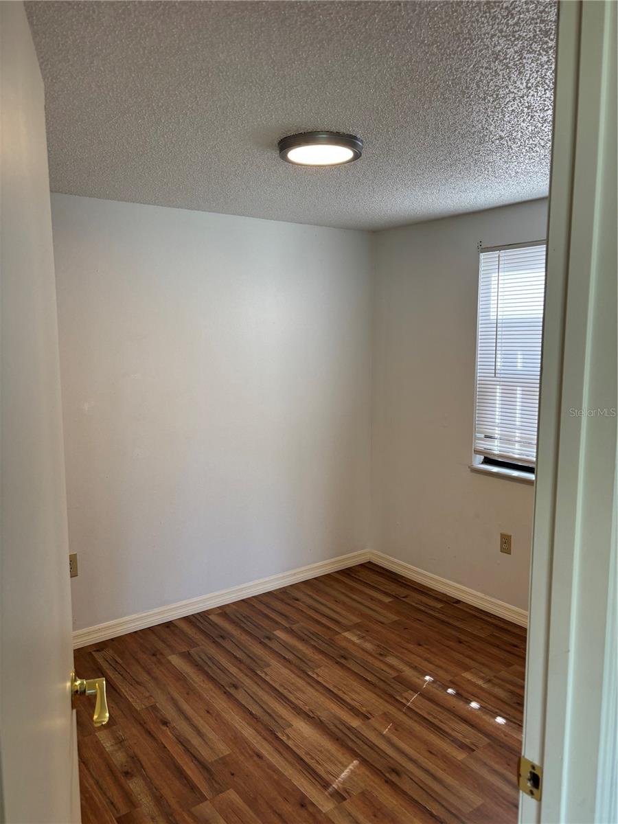 Image 17 of 21 For 5026 Water Oak Drive 104