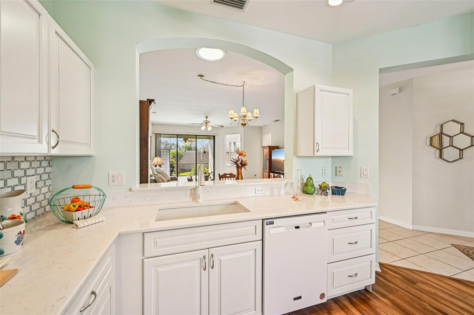 Image 16 of 44 For 1526 Maseno Drive