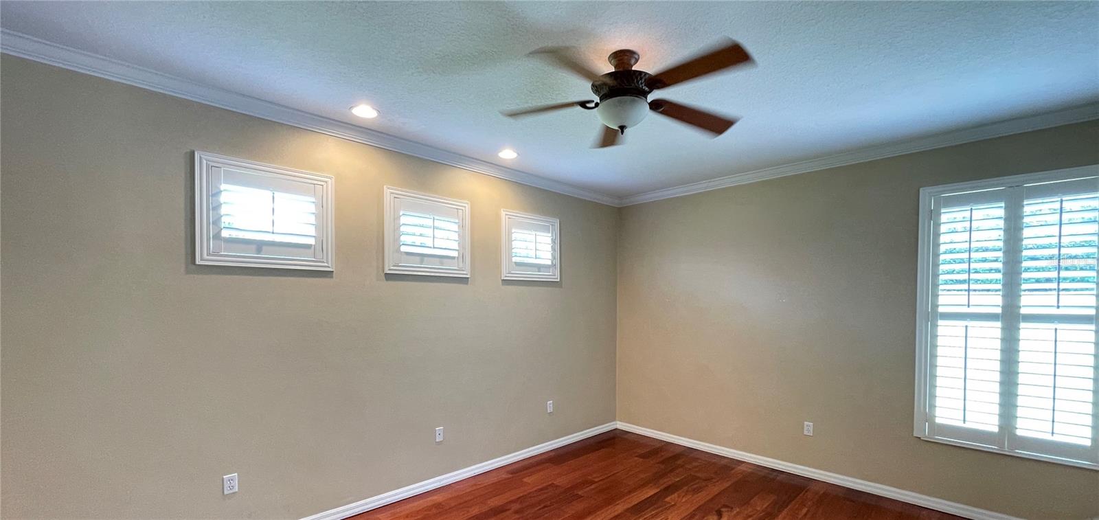 Image 17 of 51 For 7704 Drayton Circle