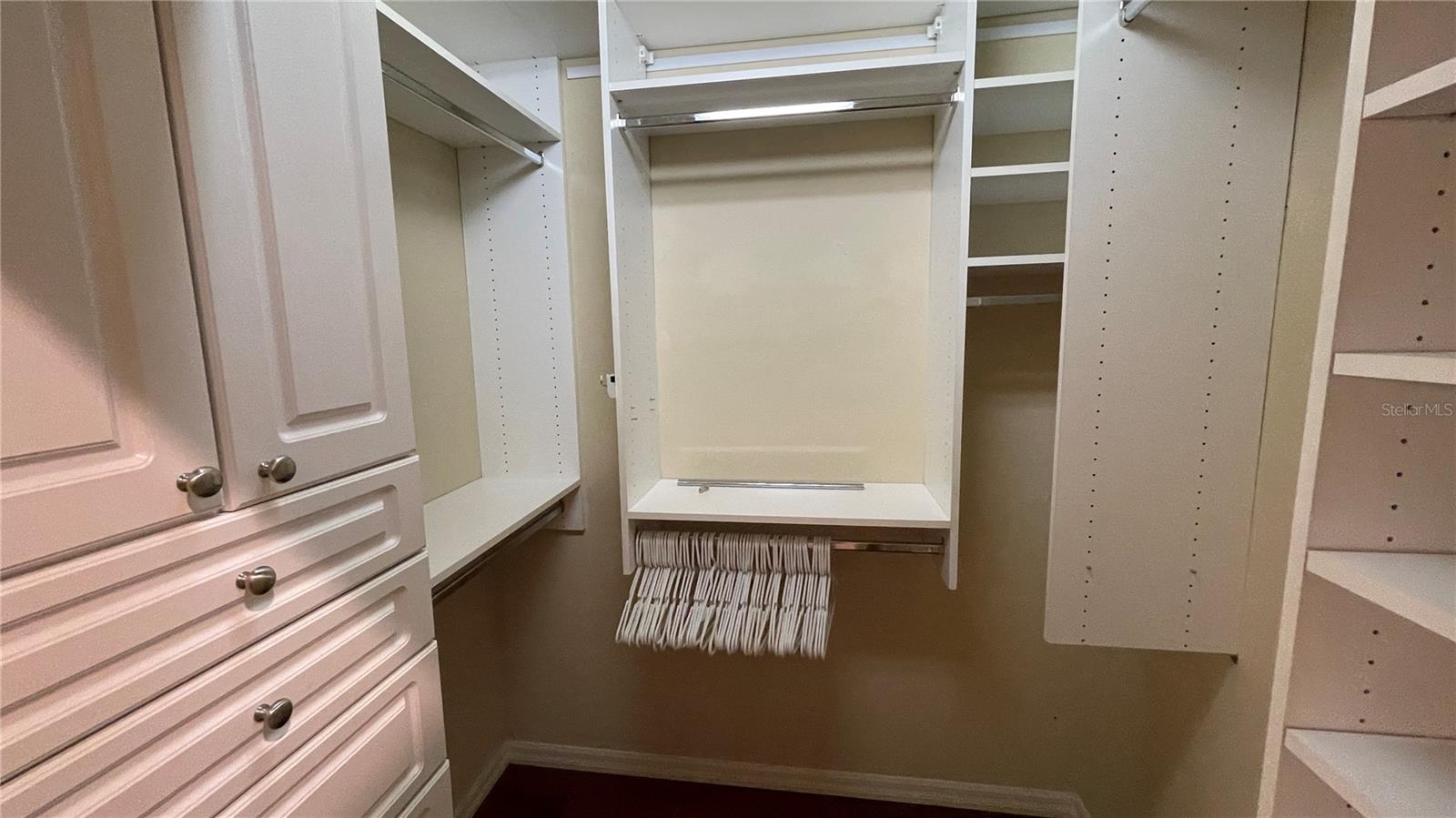 Image 20 of 51 For 7704 Drayton Circle