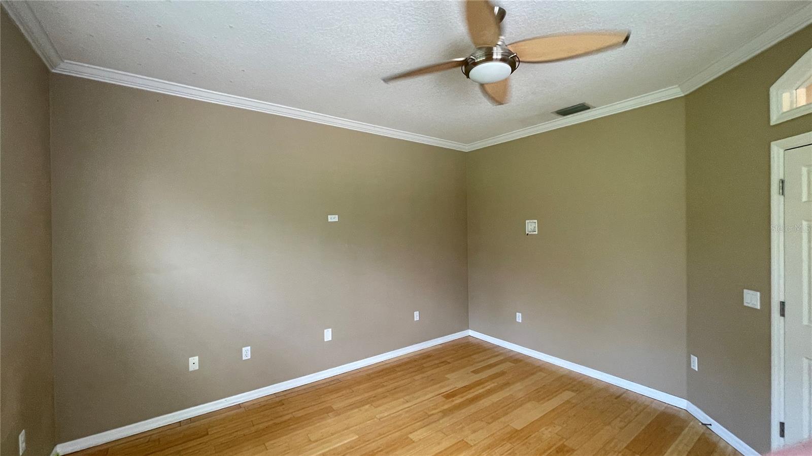 Image 35 of 51 For 7704 Drayton Circle