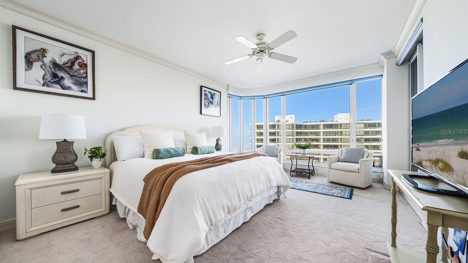 Image 31 of 70 For 455 Longboat Club Road 707