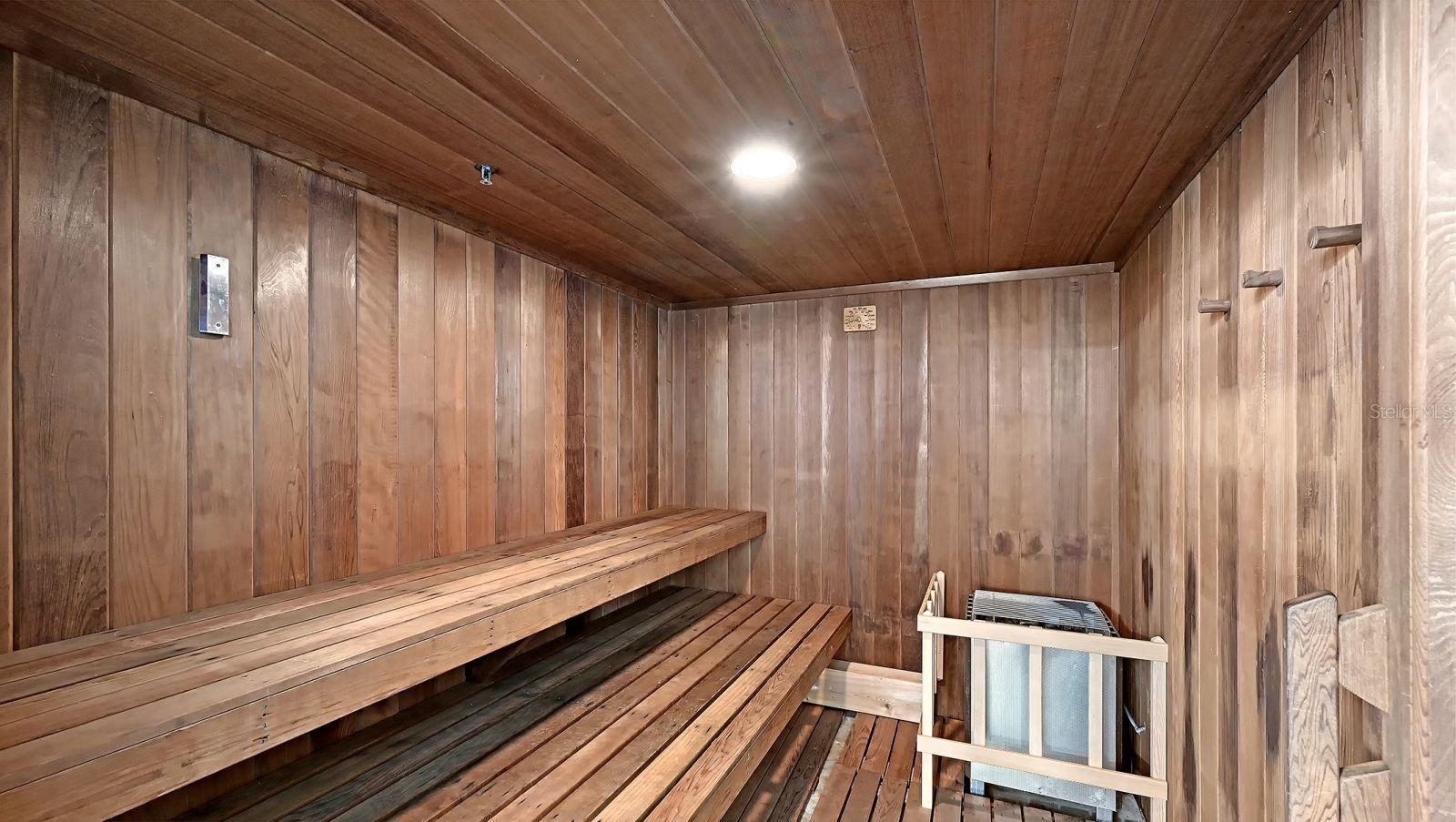 Image 62 of 70 For 455 Longboat Club Road 707