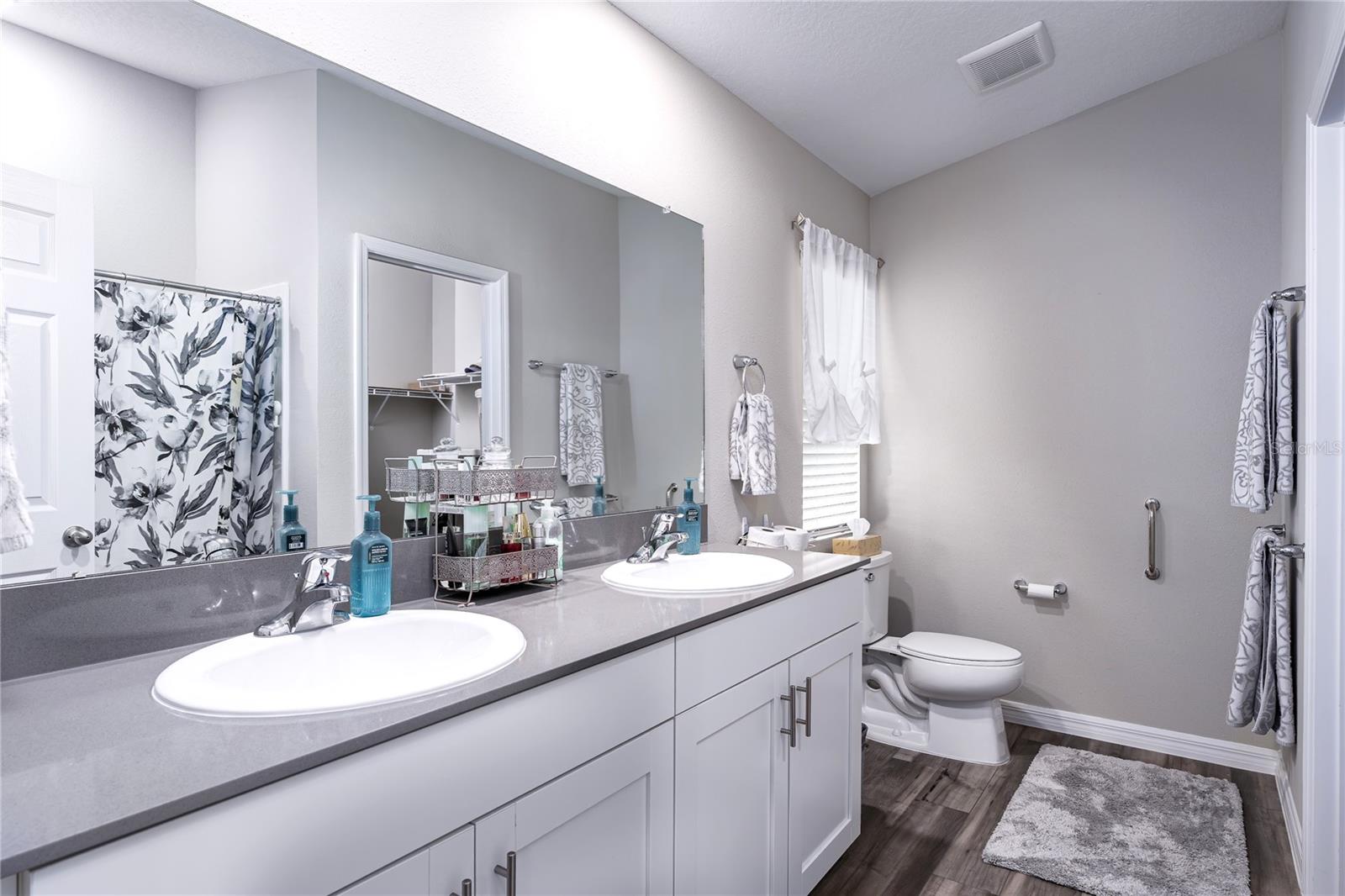 Image 12 of 35 For 7635 Twin Leaf Terrace