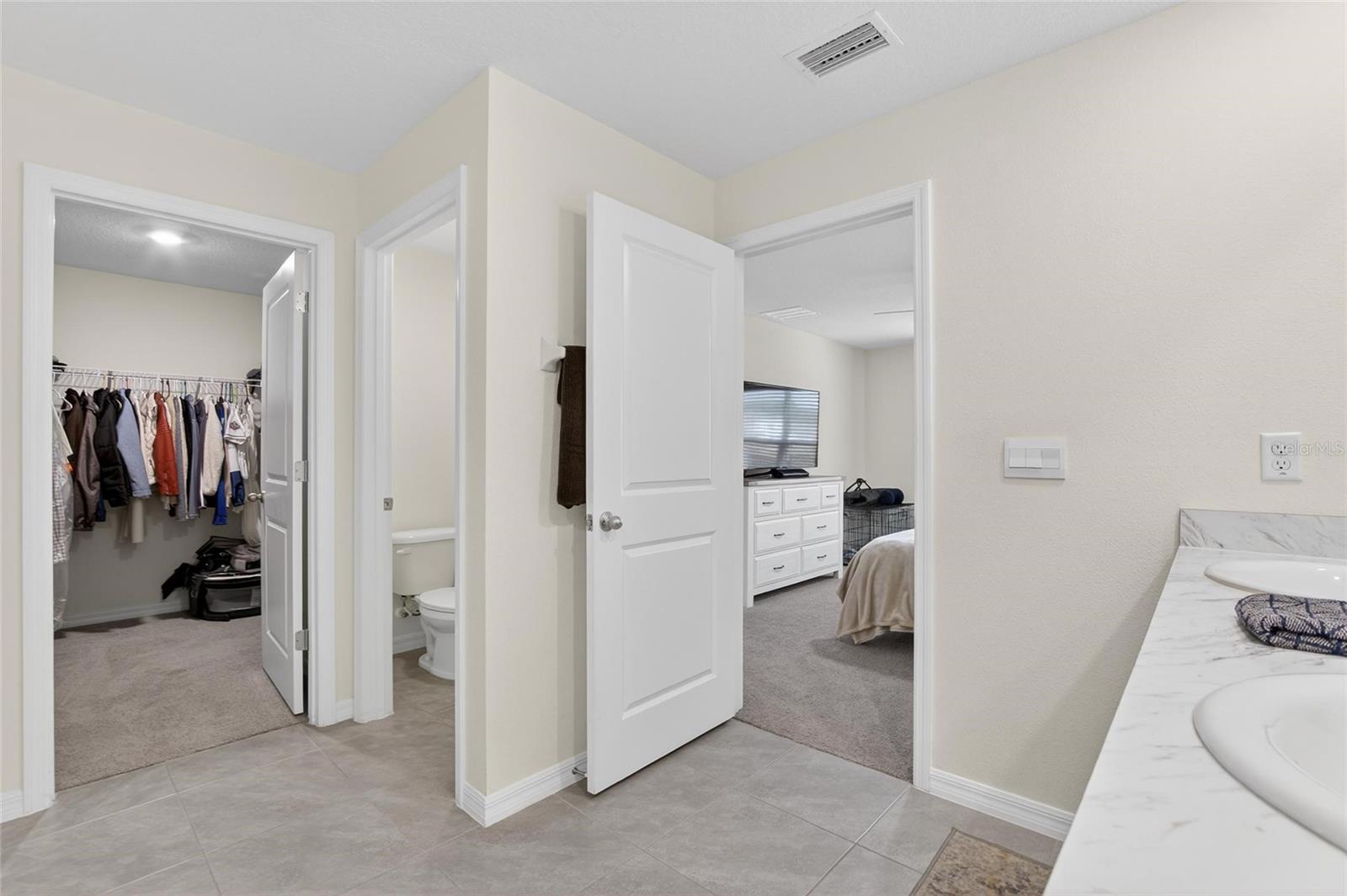 Image 20 of 44 For 7511 Rosewood Garden Loop