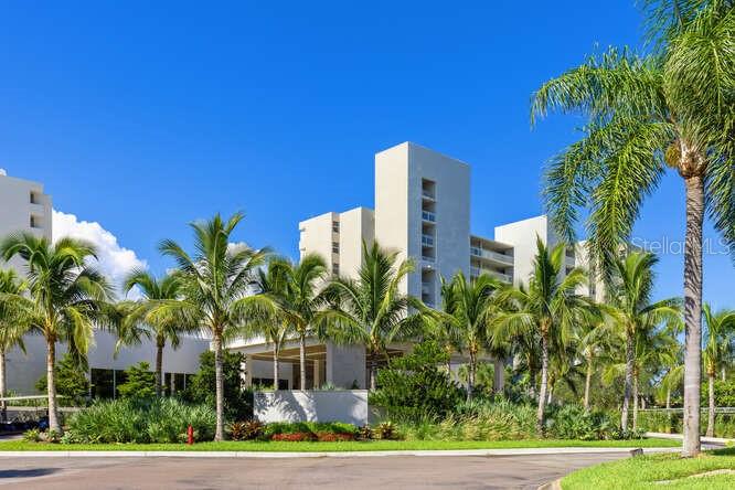 Image 16 of 32 For 250 Sands Point Road 5203