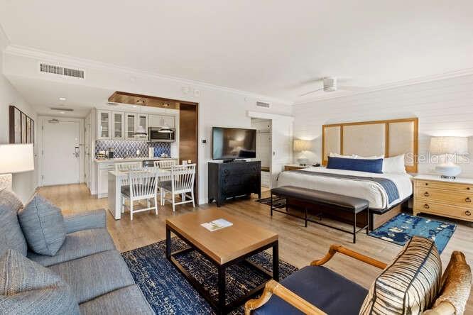 Image 5 of 32 For 250 Sands Point Road 5203