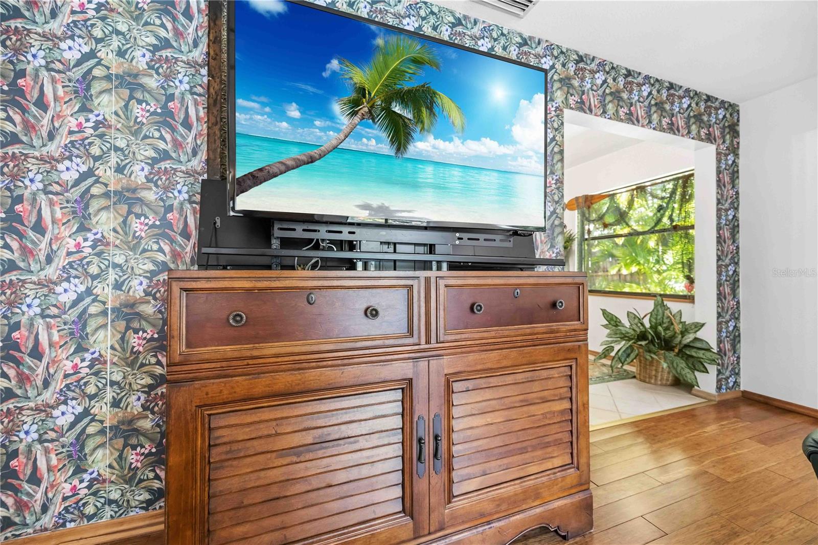 Image 15 of 54 For 2711 1st Avenue W