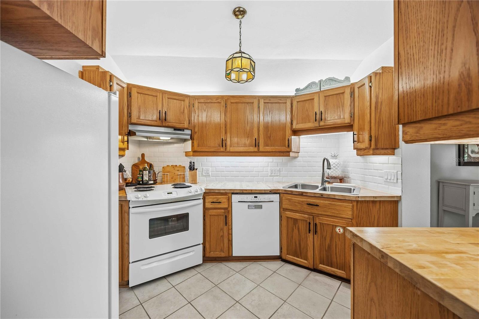 Image 27 of 54 For 2711 1st Avenue W