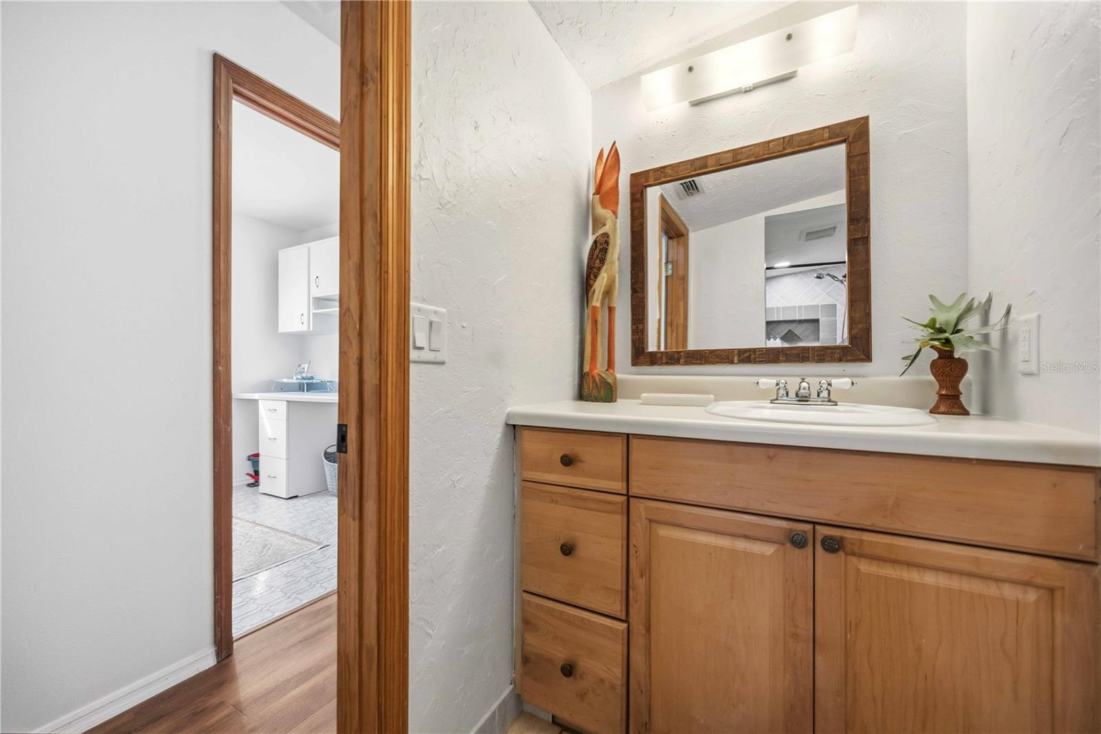 Image 32 of 54 For 2711 1st Avenue W