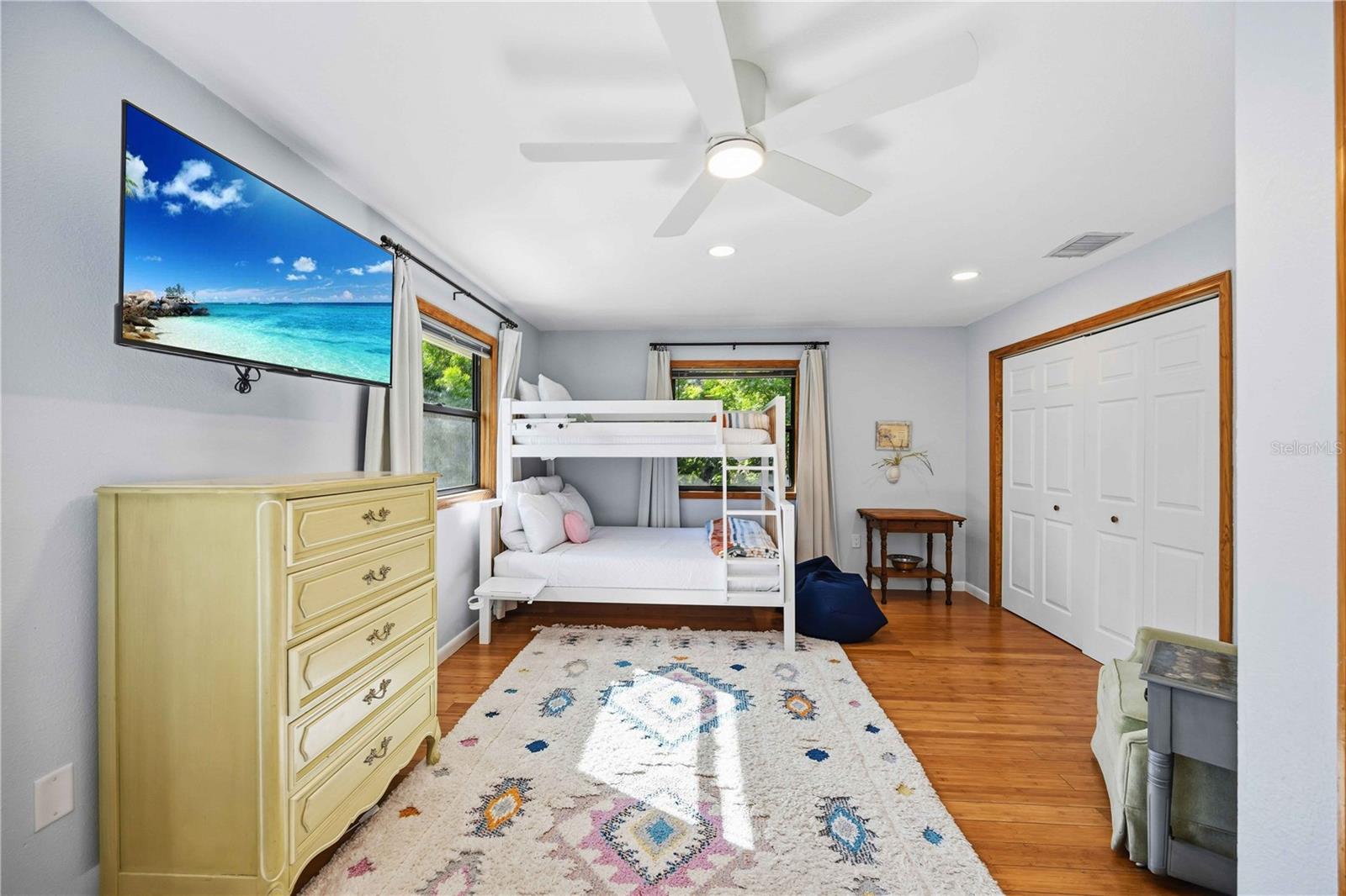 Image 40 of 54 For 2711 1st Avenue W