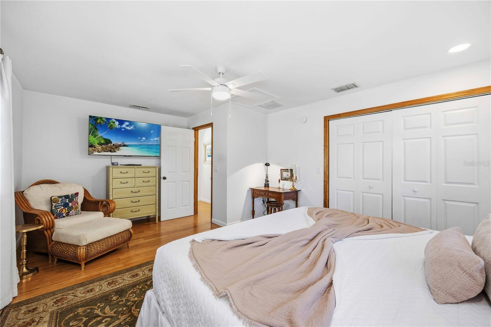 Image 44 of 54 For 2711 1st Avenue W