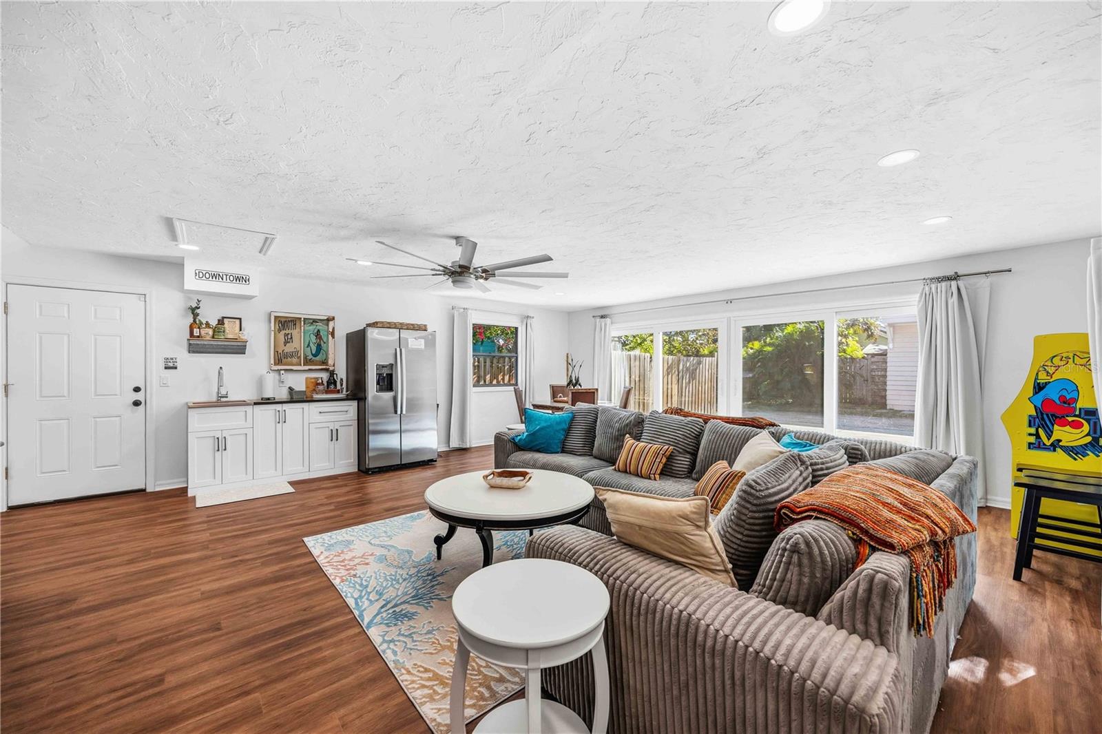 Image 5 of 54 For 2711 1st Avenue W