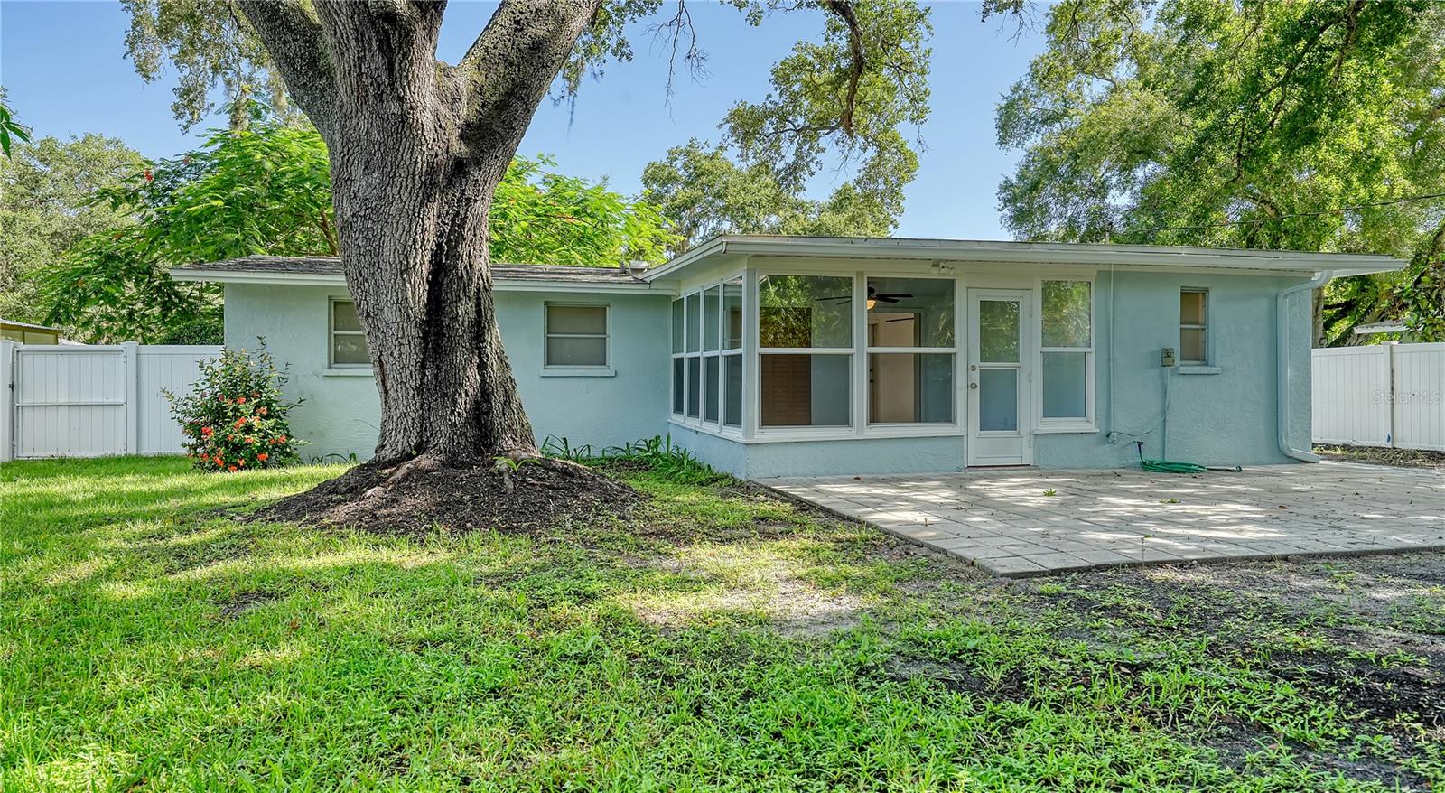 Image 24 of 35 For 2374 Arlington Street