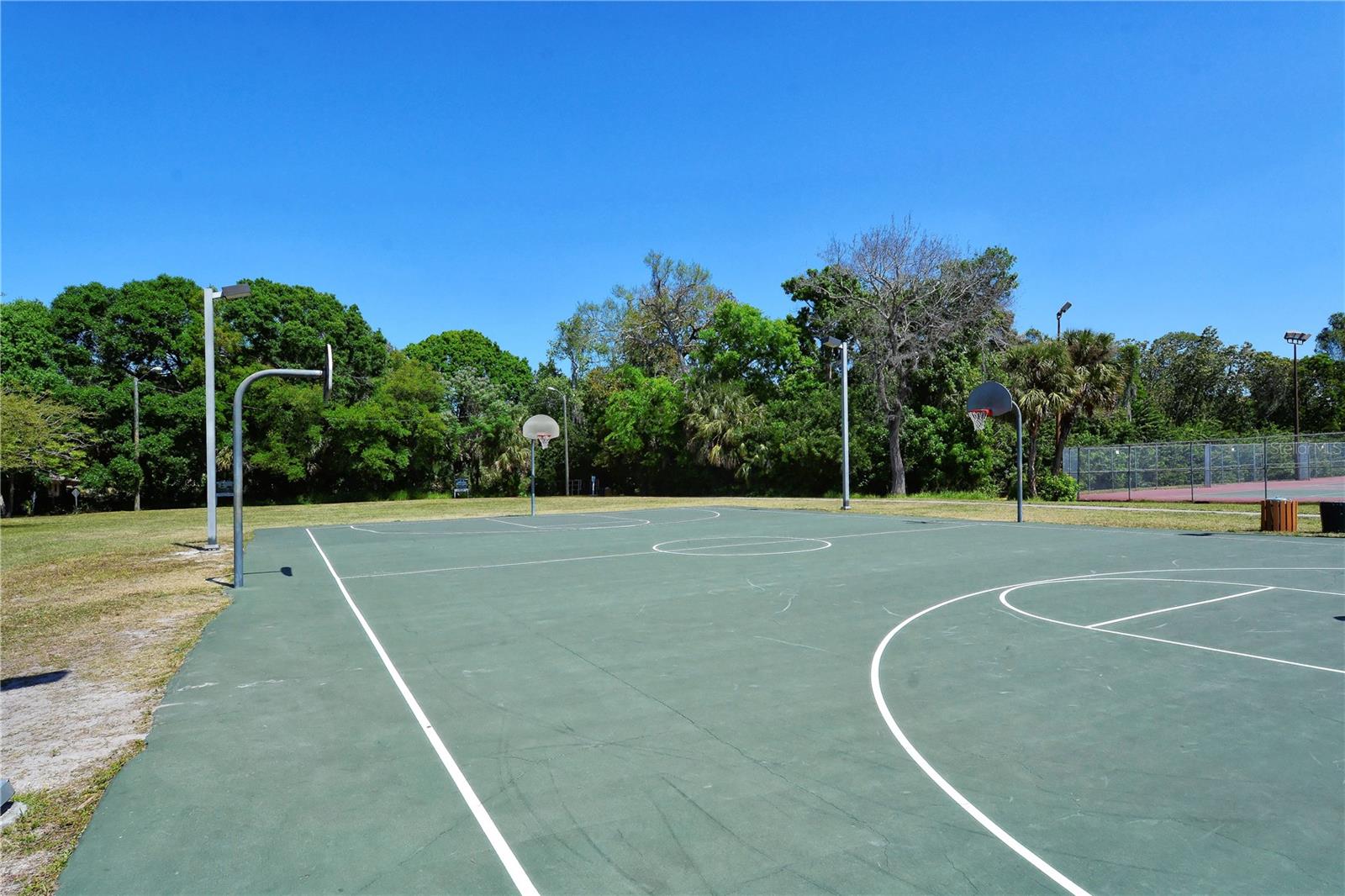 Image 34 of 35 For 2374 Arlington Street