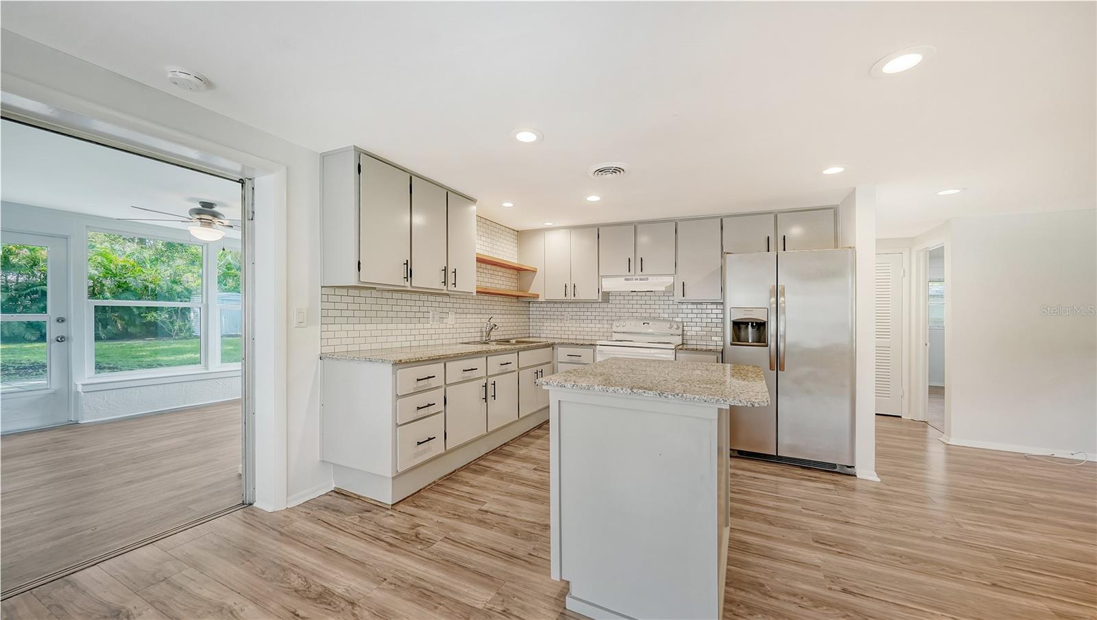 Image 8 of 35 For 2374 Arlington Street