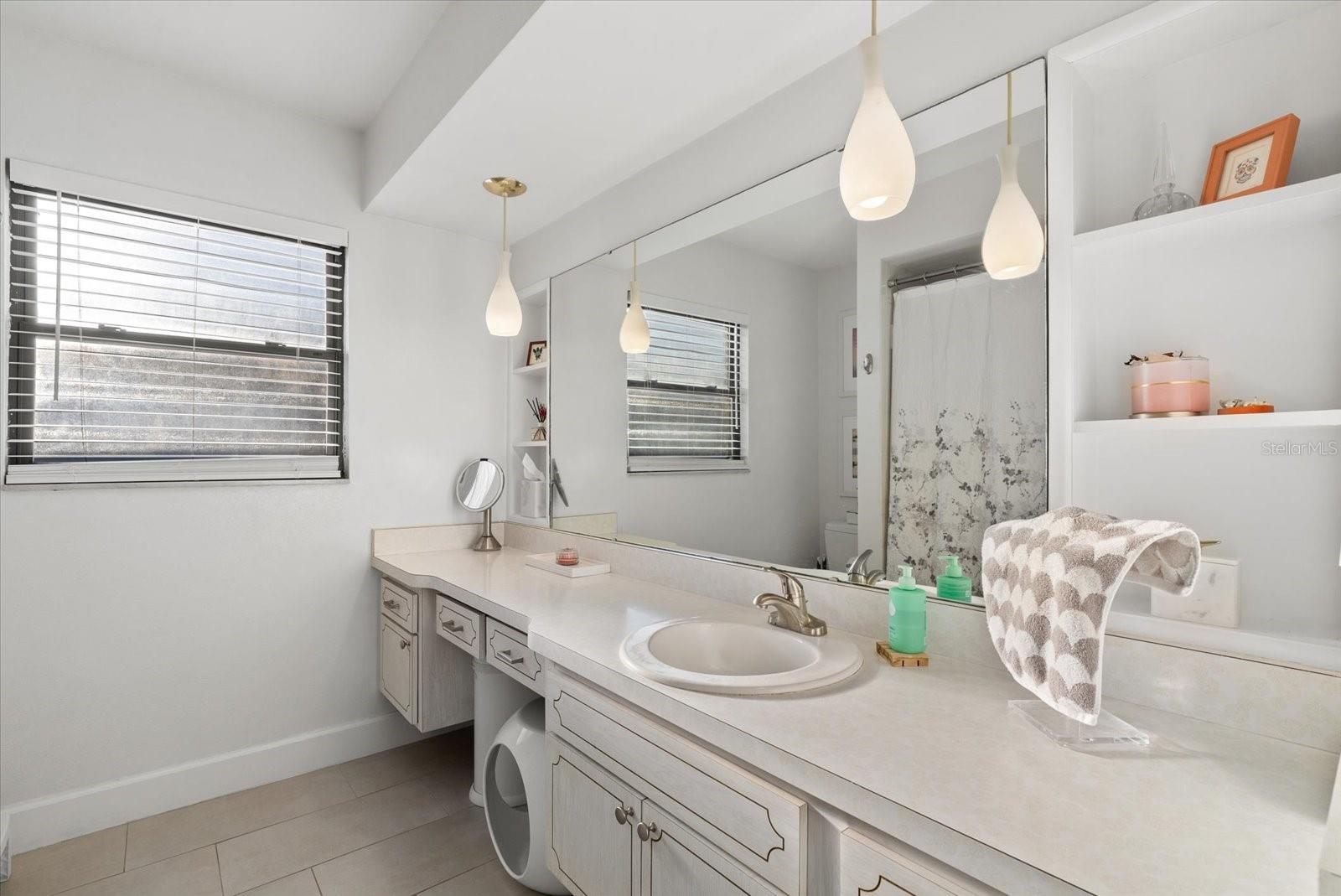 Image 22 of 29 For 6835 Roxbury Drive