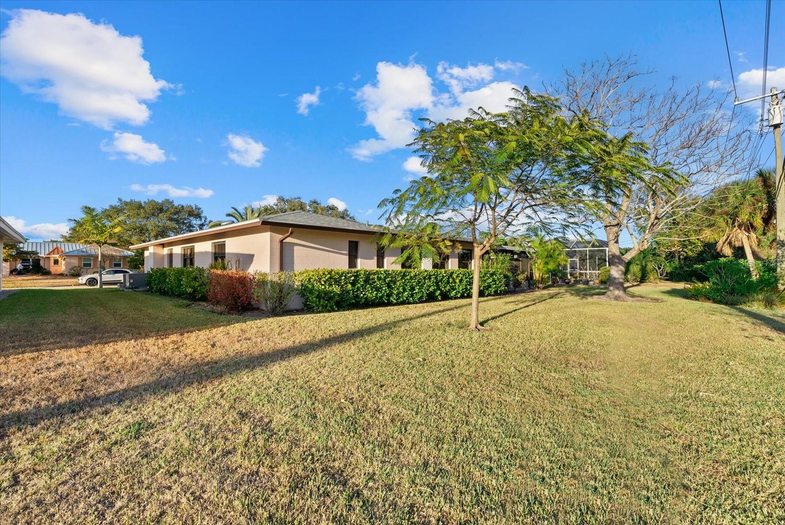 Image 28 of 29 For 6835 Roxbury Drive