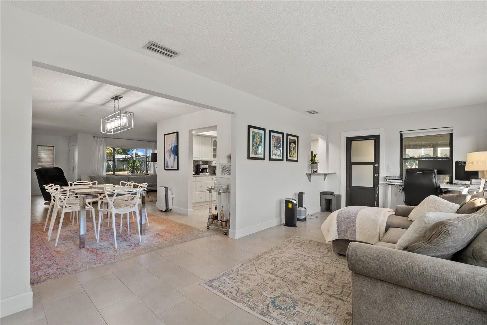 Image 6 of 29 For 6835 Roxbury Drive