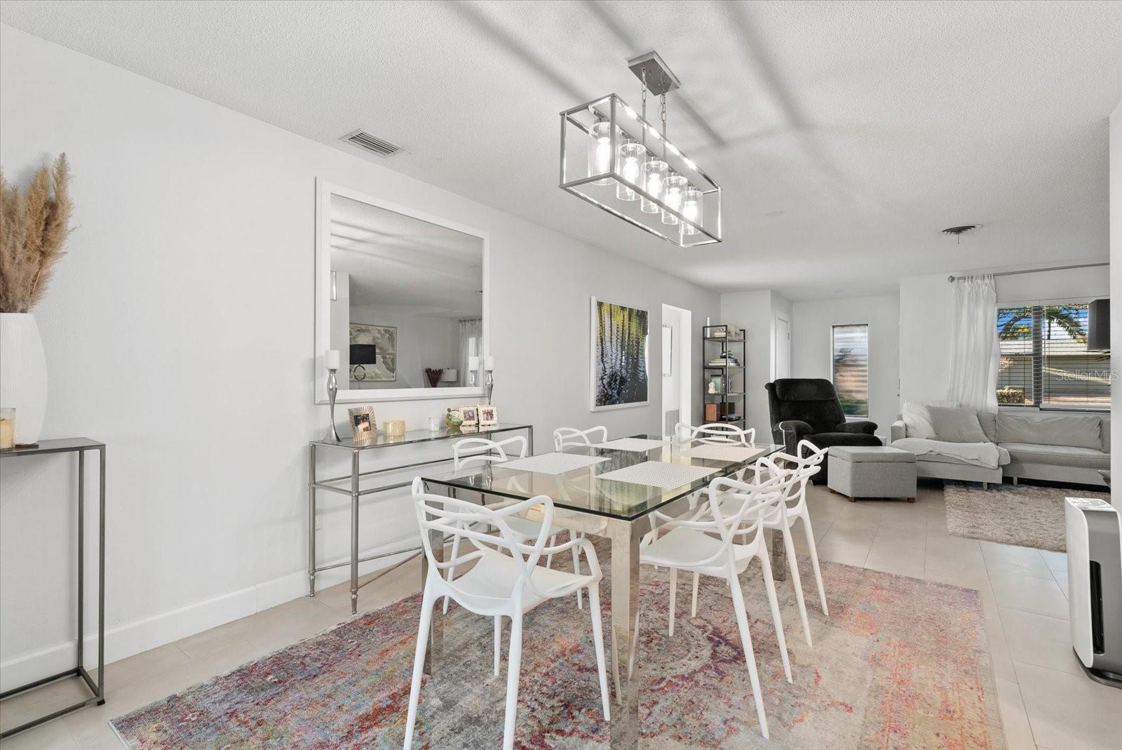 Image 9 of 29 For 6835 Roxbury Drive