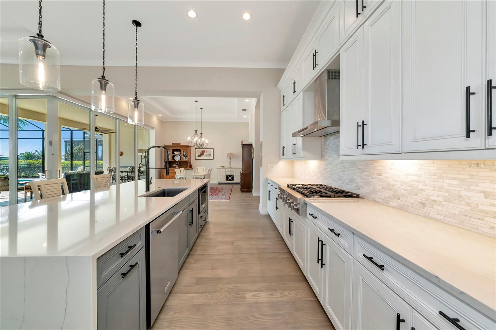 Image 10 of 80 For 8252 Redonda Loop