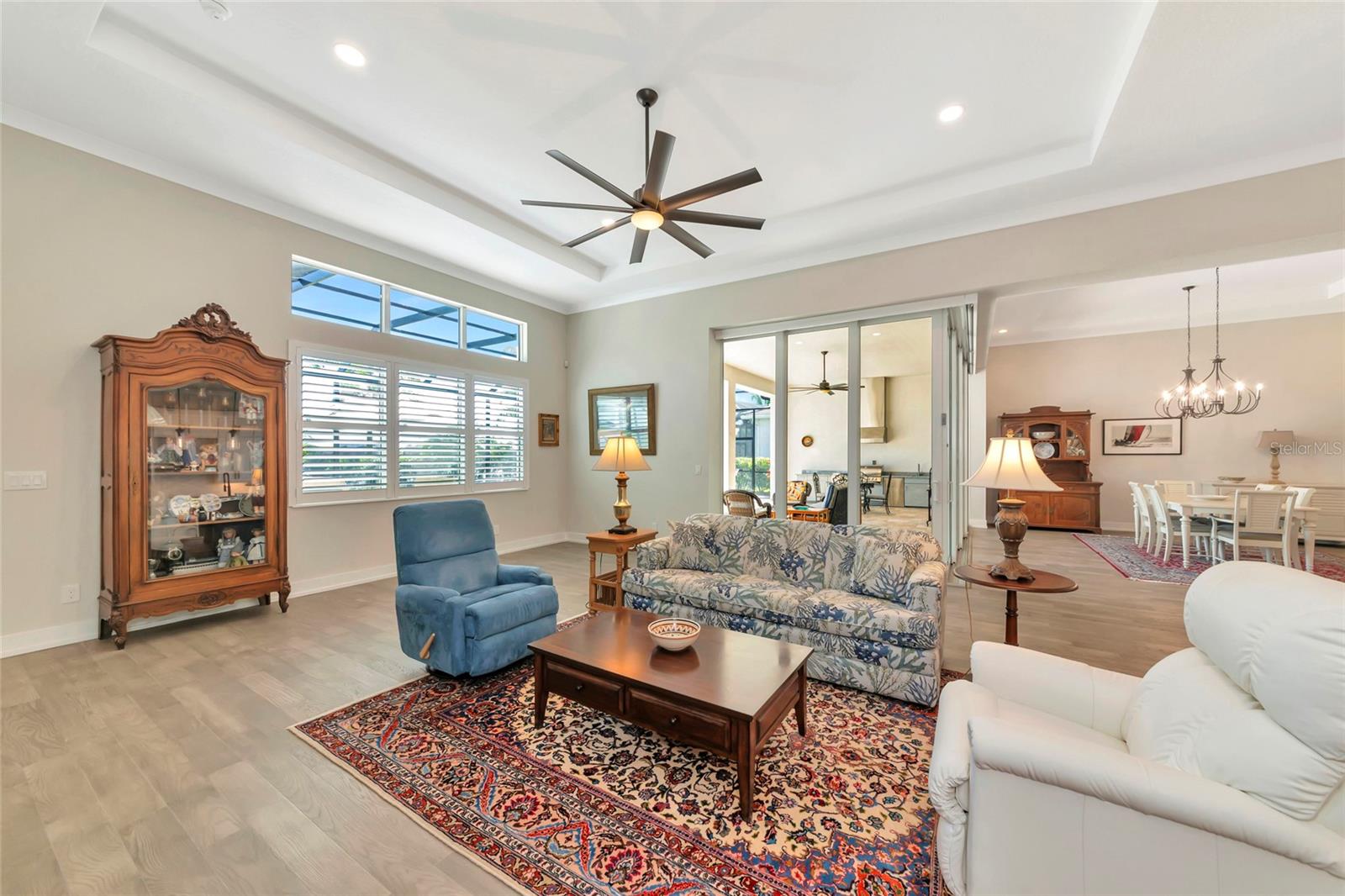 Image 20 of 80 For 8252 Redonda Loop