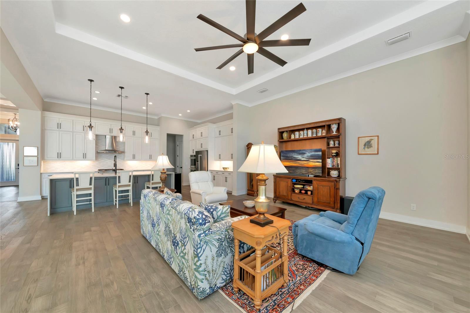 Image 21 of 80 For 8252 Redonda Loop