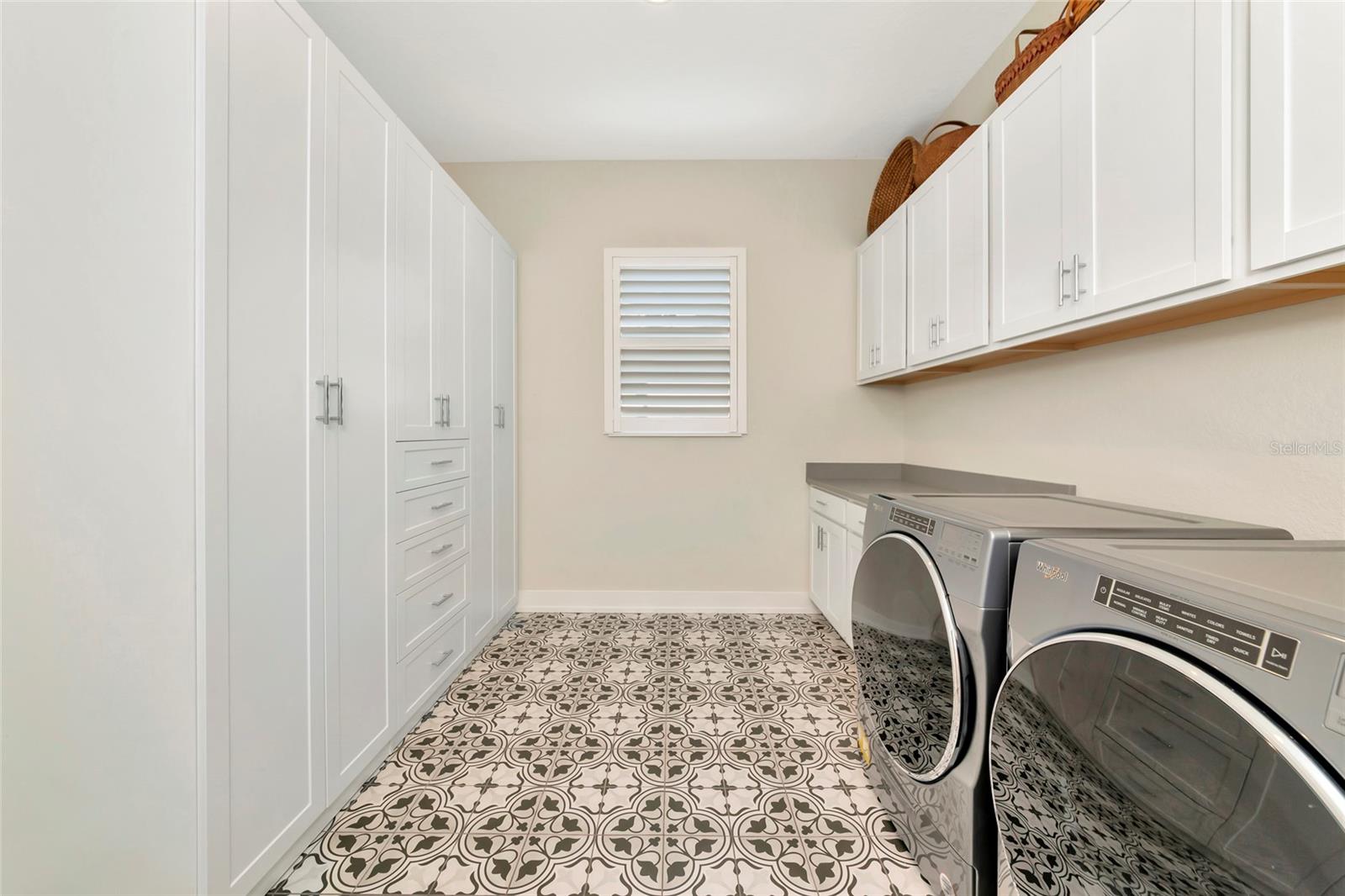 Image 39 of 80 For 8252 Redonda Loop