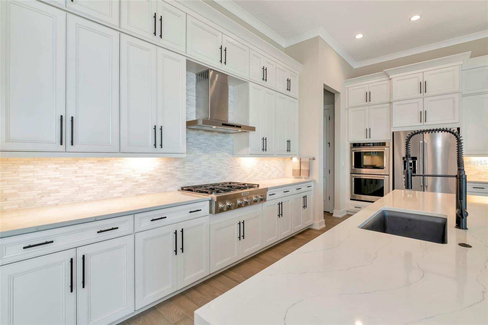 Image 8 of 80 For 8252 Redonda Loop