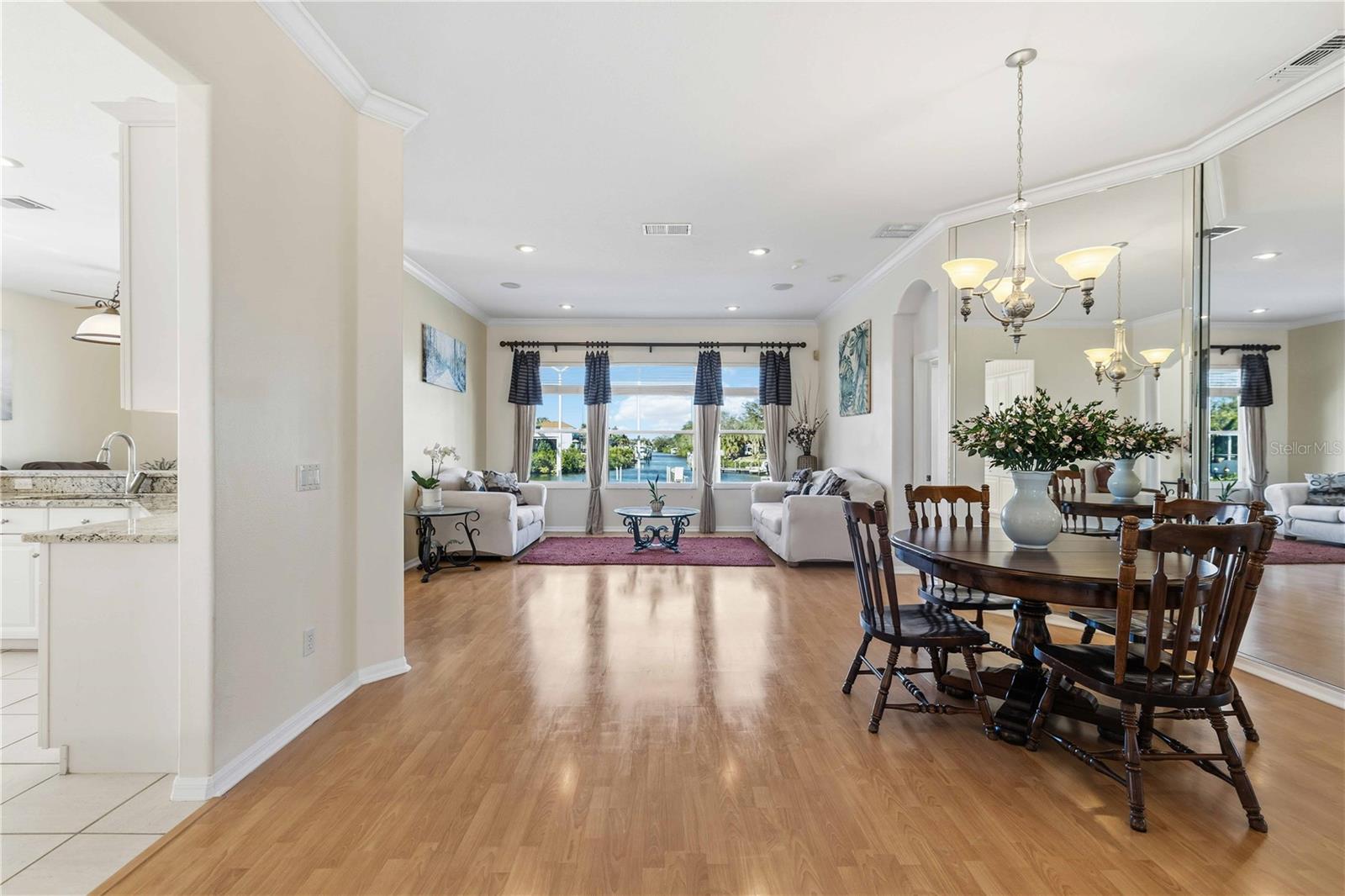 Image 10 of 56 For 136 41st Circle E