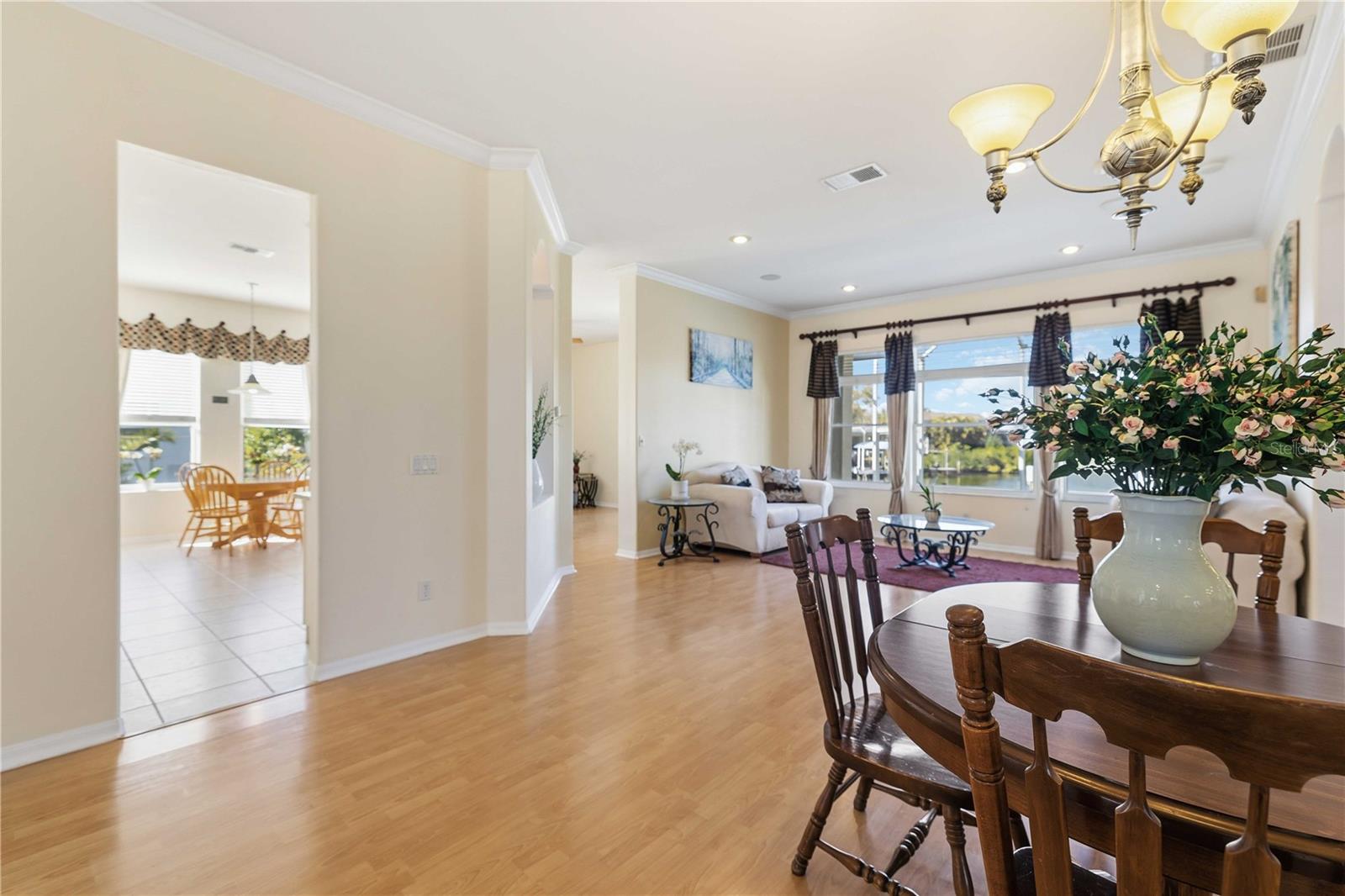 Image 11 of 56 For 136 41st Circle E